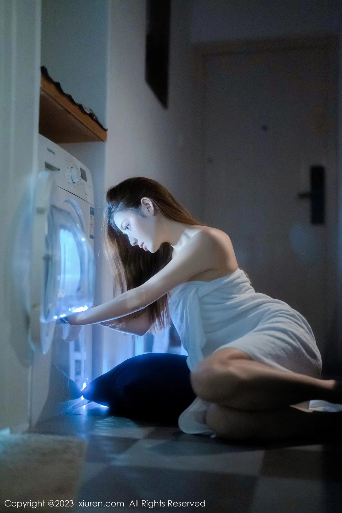 [[XiuRen秀人网]秀人网]No.6437_模特加朵babe私房性感粉色露肩连衣裙真空秀魔鬼身材诱惑写真105P