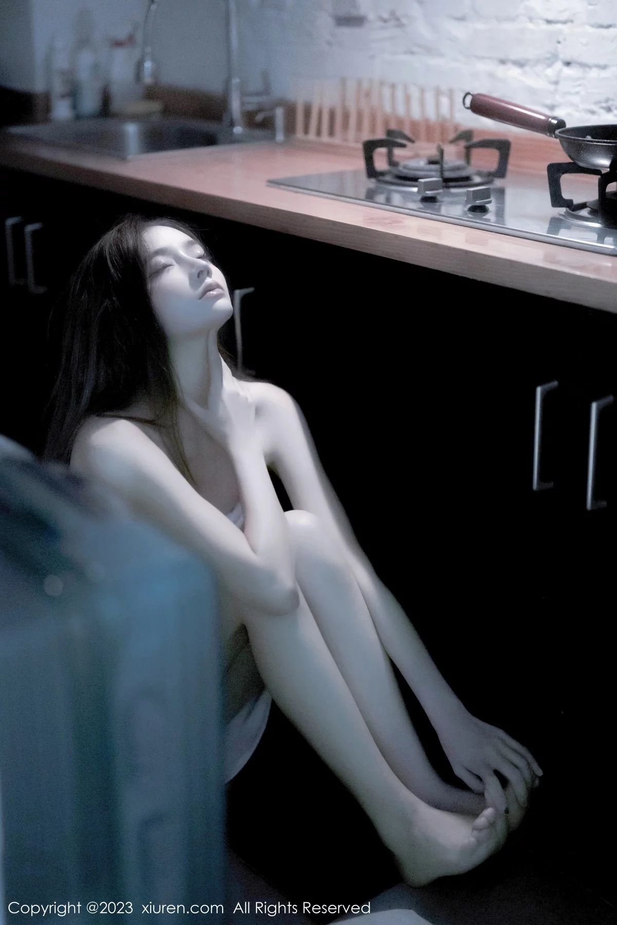 [[XiuRen秀人网]秀人网]No.6437_模特加朵babe私房性感粉色露肩连衣裙真空秀魔鬼身材诱惑写真105P