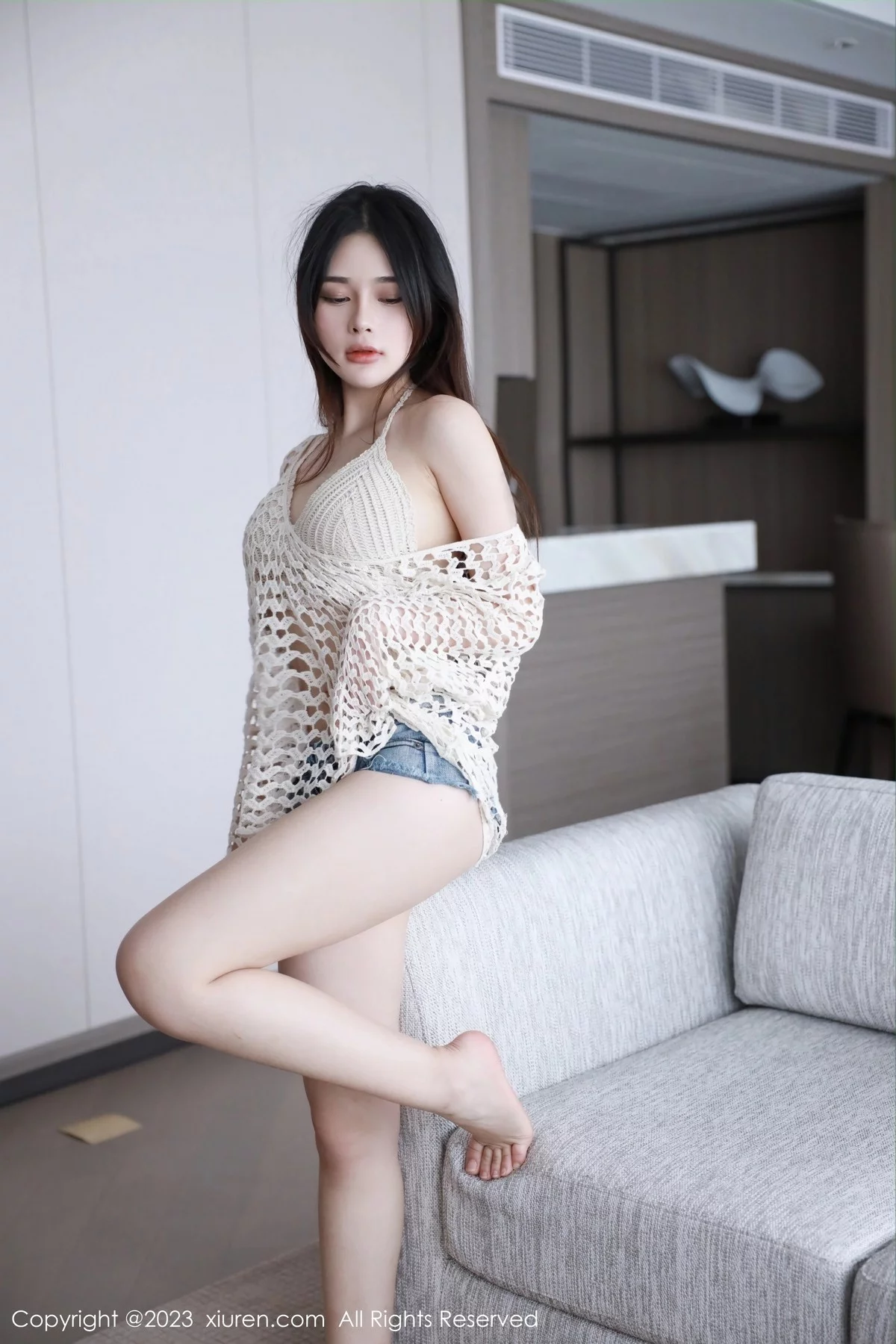 [[XiuRen秀人网]秀人网]No.6440_模特Niki可雅性感浅色镂空内衣配牛仔短裤秀完美身材诱惑写真68P