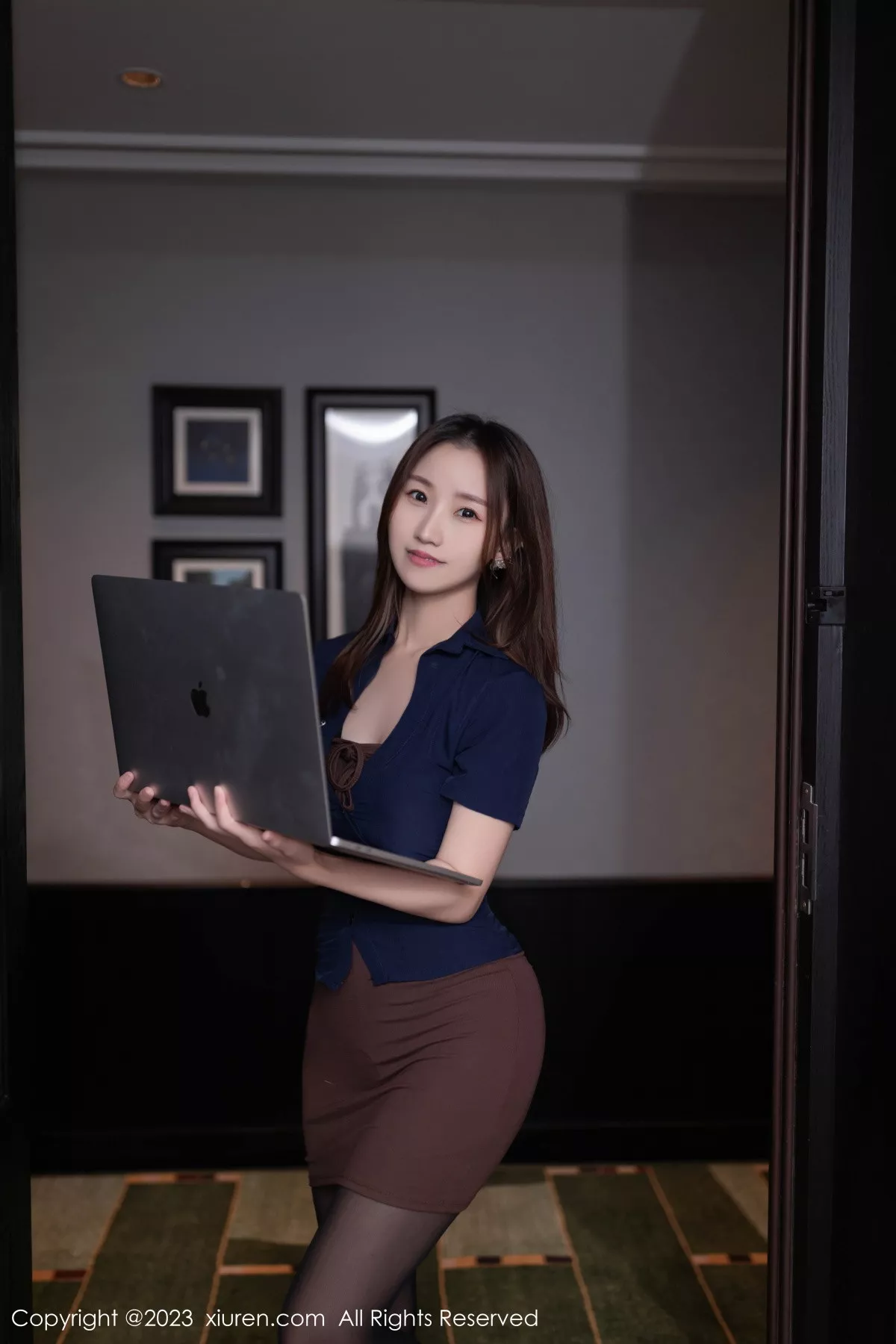 [[XiuRen秀人网]秀人网]No.7417_模特杏子Yada性感黑色薄纱轻透连体衣秀曼妙身姿惹火诱惑写真85P