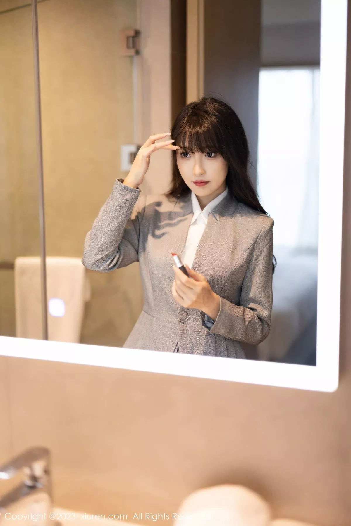 [[XiuRen秀人网]秀人网]No.7422_模特林星阑性感灰色OL服饰+淡蓝连衣短裙秀曼妙身姿诱惑写真85P