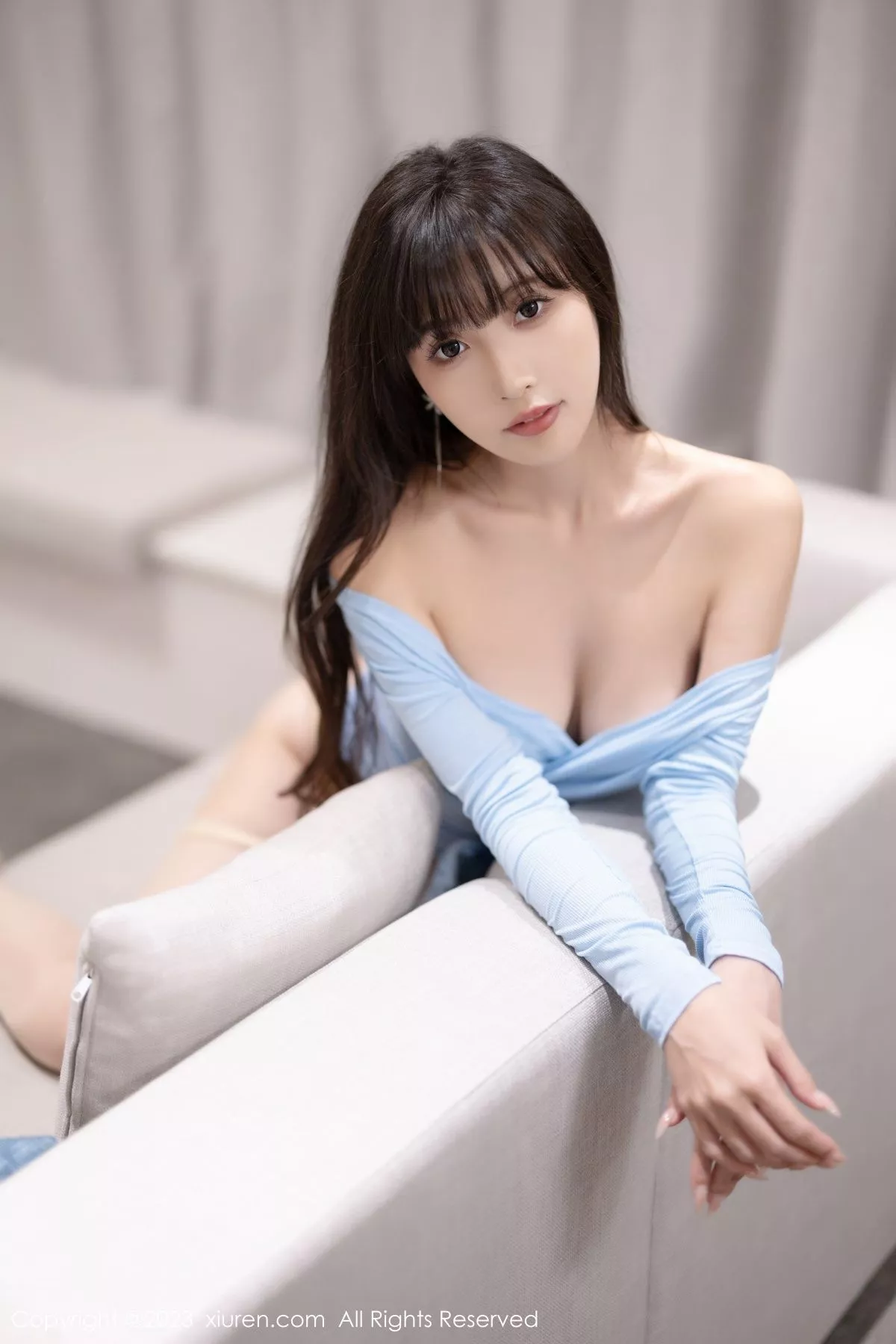 [[XiuRen秀人网]秀人网]No.7422_模特林星阑性感灰色OL服饰+淡蓝连衣短裙秀曼妙身姿诱惑写真85P