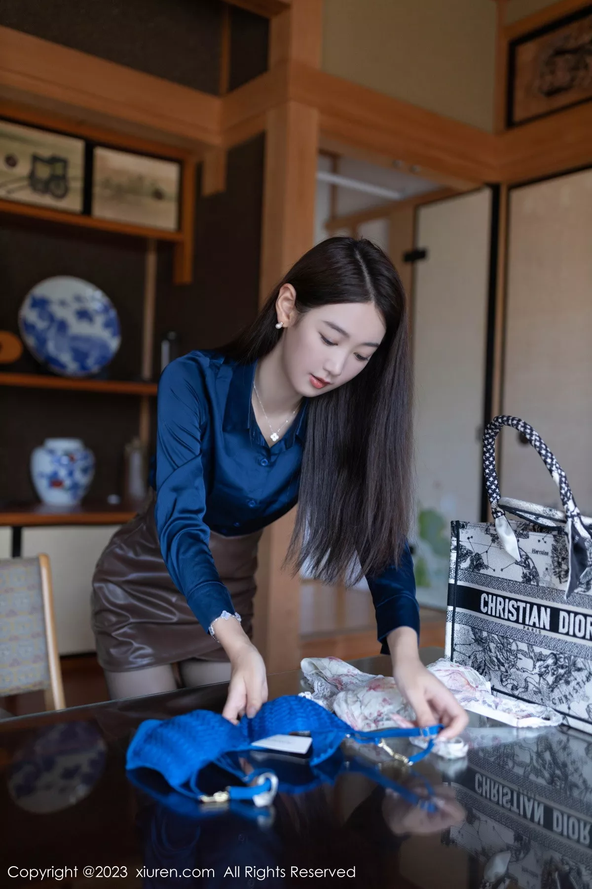 [[XiuRen秀人网]秀人网]No.7439_模特唐安琪内衣推销员角色装扮性感多套内衣秀曼妙身姿诱惑写真78P