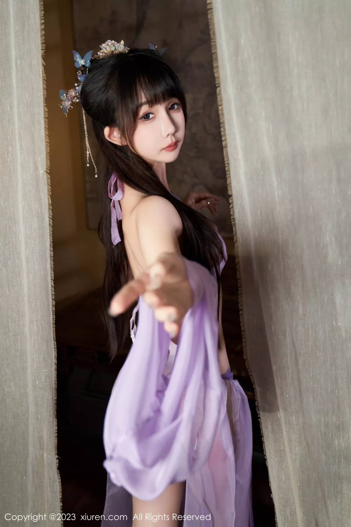 [[XiuRen秀人网]秀人网]No.7442_模特波巧酱性感紫色薄纱情趣服配超薄肉丝秀完美身材诱惑写真85P
