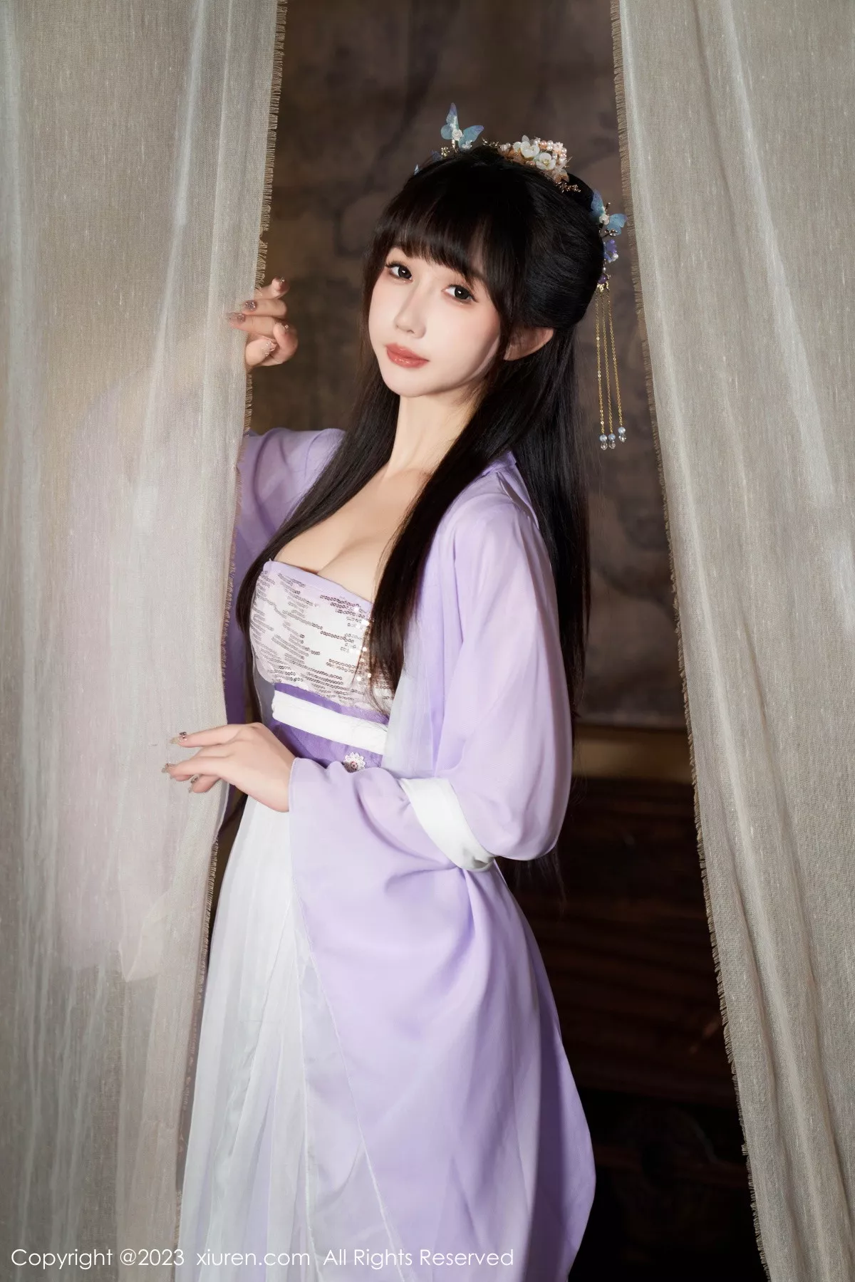 [[XiuRen秀人网]秀人网]No.7442_模特波巧酱性感紫色薄纱情趣服配超薄肉丝秀完美身材诱惑写真85P