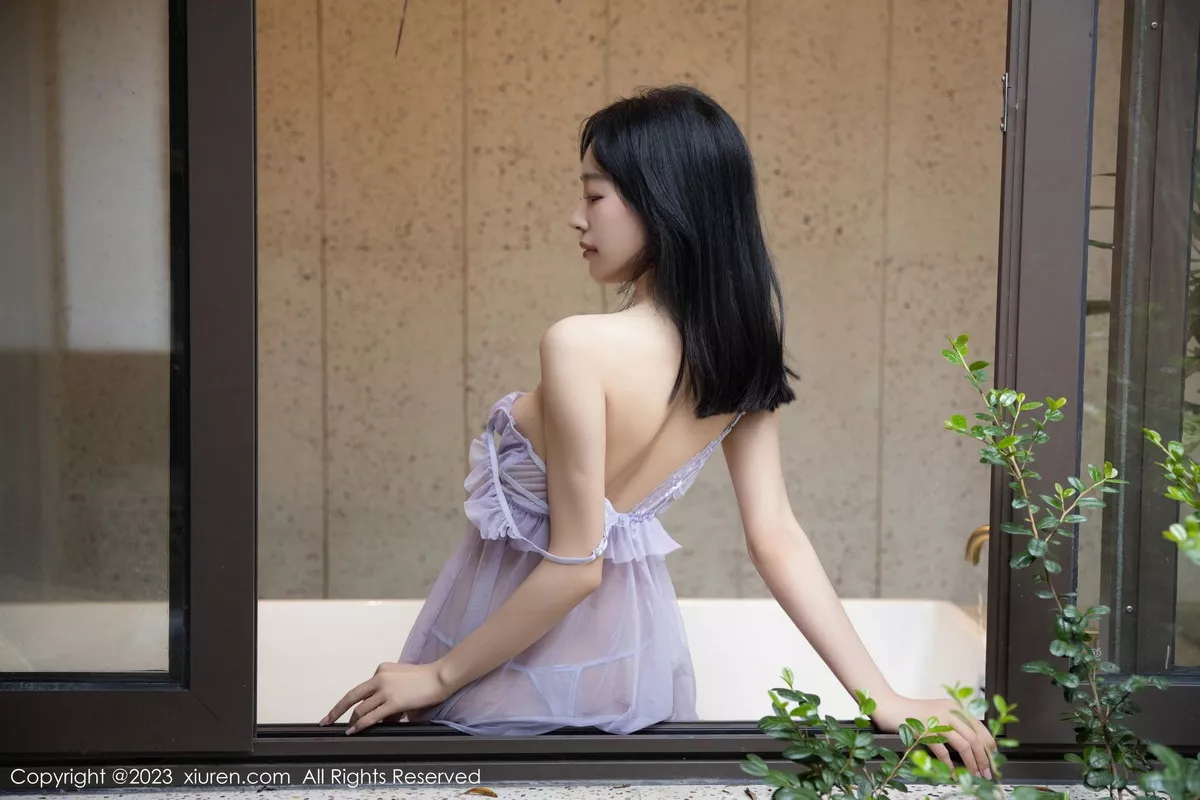 [[XiuRen秀人网]秀人网]No.7451_模特糖豆sisi浴缸场景性感紫色薄纱睡裙湿身秀惹火身材诱惑写真56P