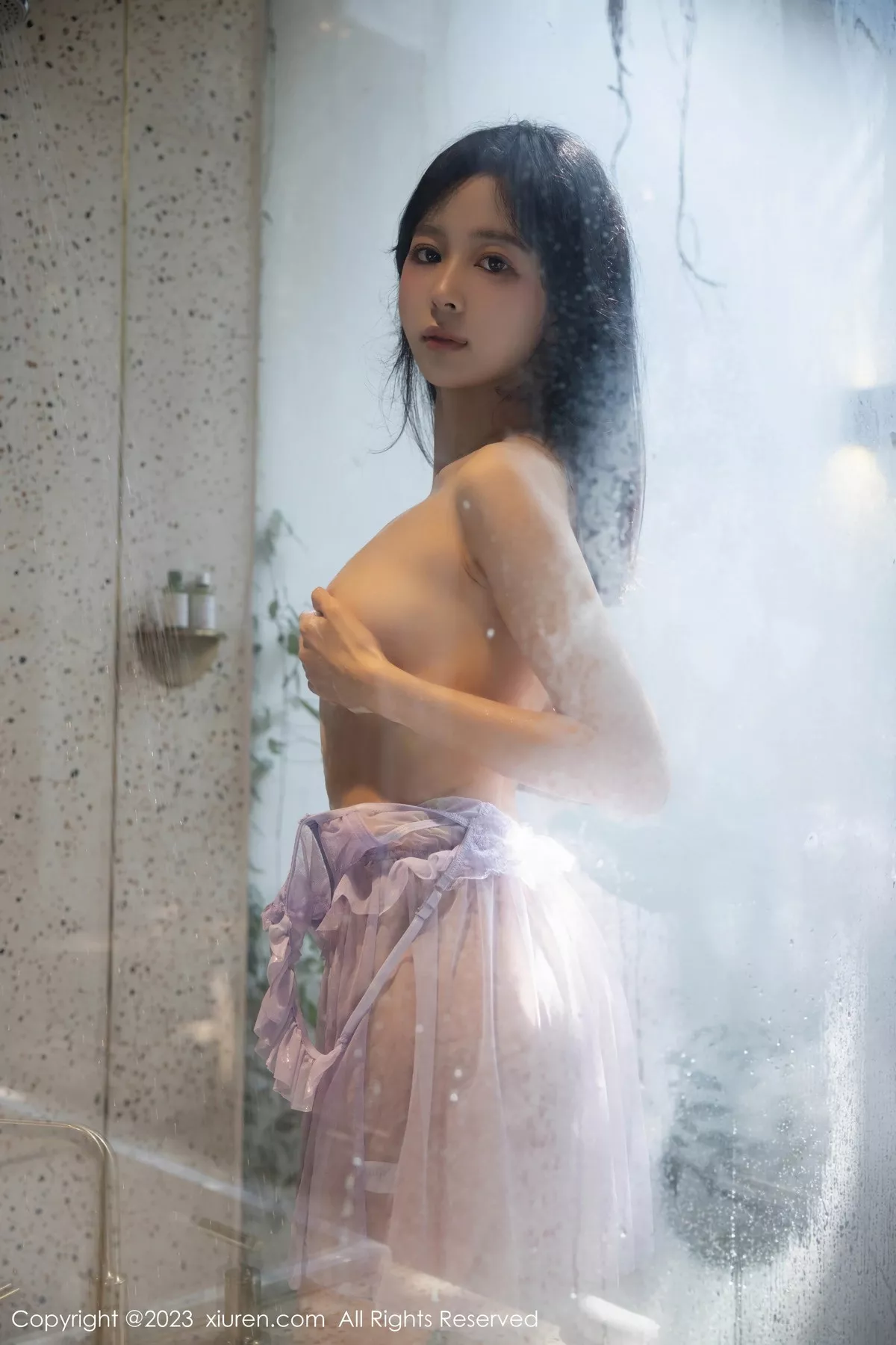 [[XiuRen秀人网]秀人网]No.7451_模特糖豆sisi浴缸场景性感紫色薄纱睡裙湿身秀惹火身材诱惑写真56P