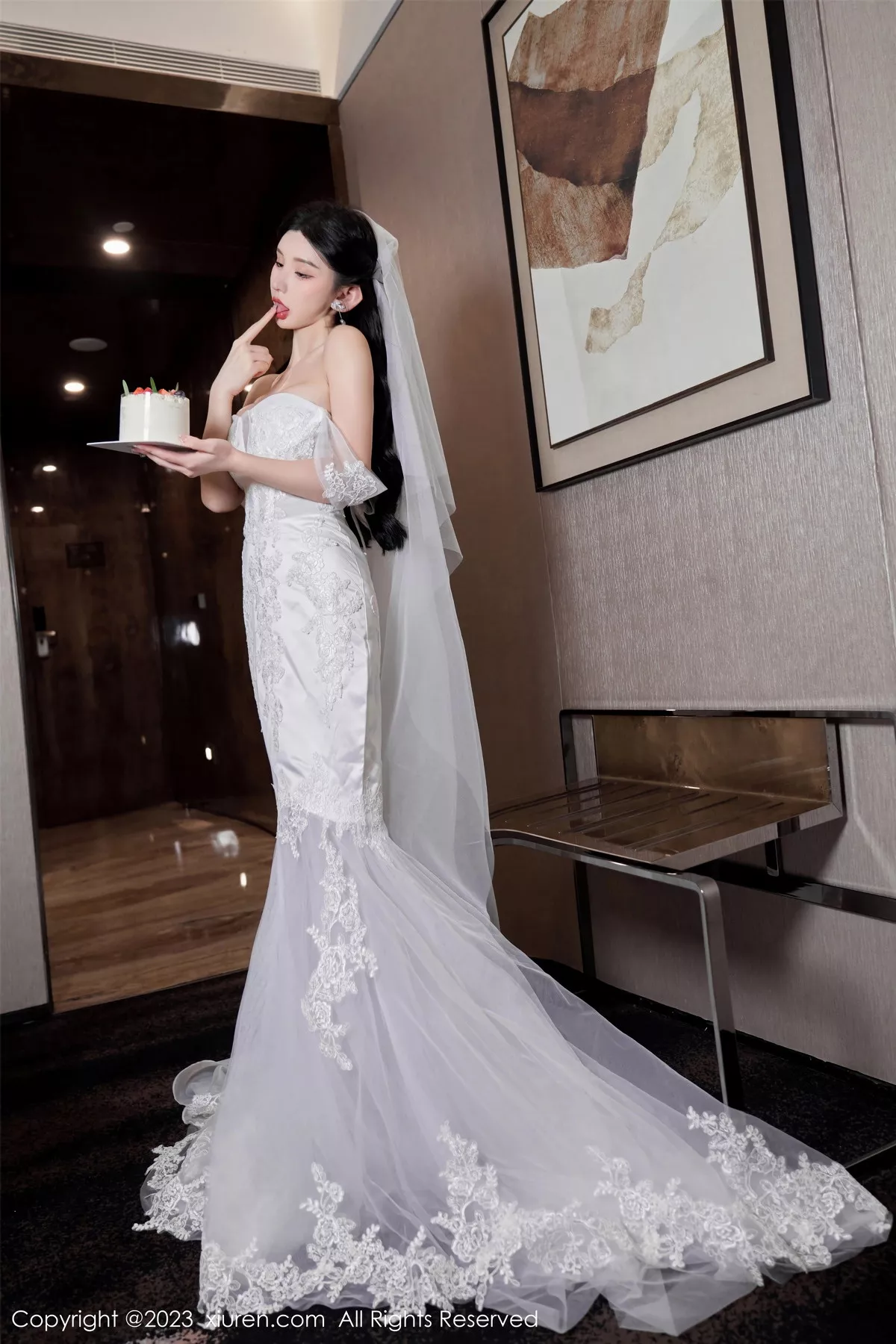 [[XiuRen秀人网]秀人网]No.7463_女神周于希Sally性感白色婚纱+白色蕾丝情趣服饰完美诱惑写真100P