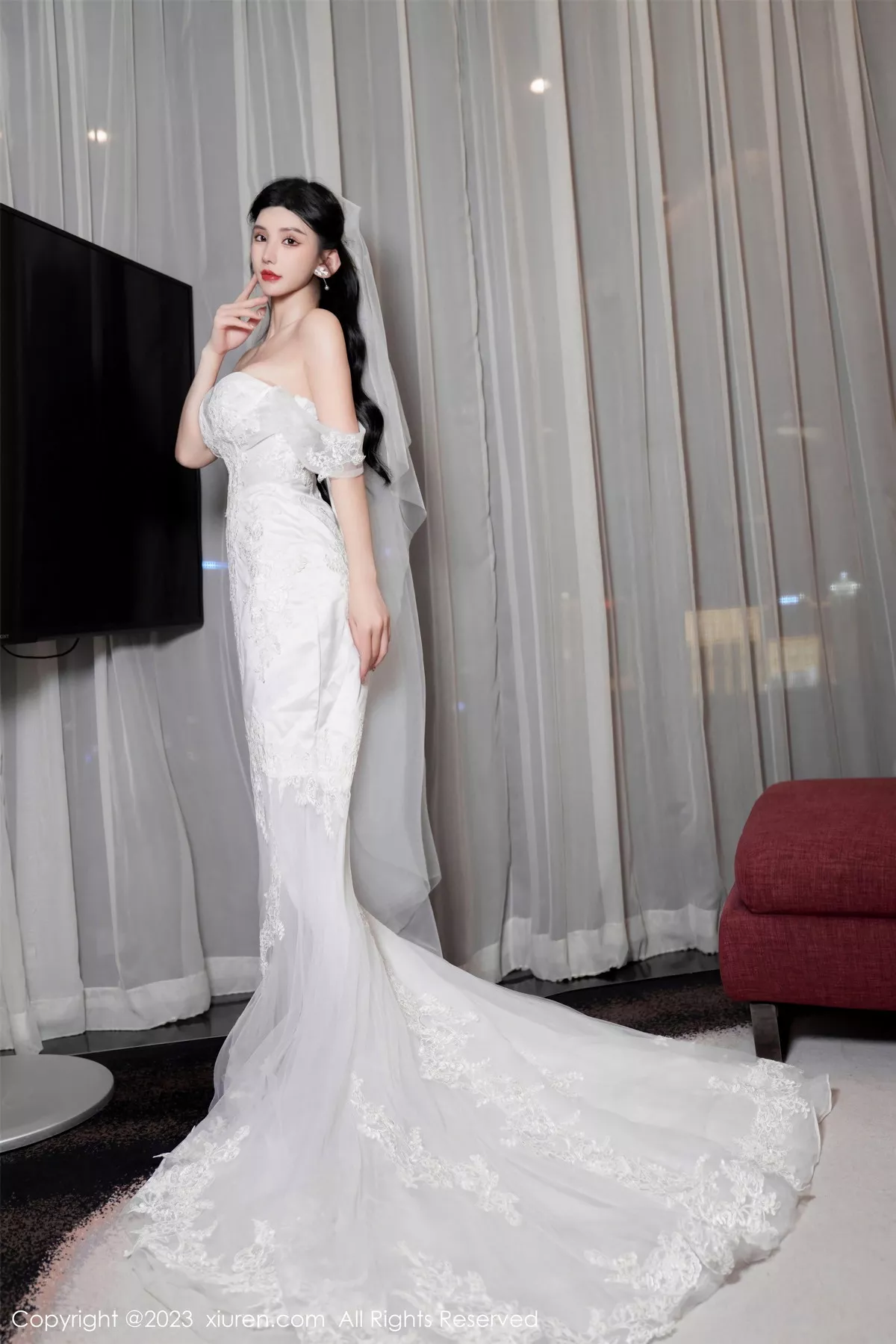 [[XiuRen秀人网]秀人网]No.7463_女神周于希Sally性感白色婚纱+白色蕾丝情趣服饰完美诱惑写真100P