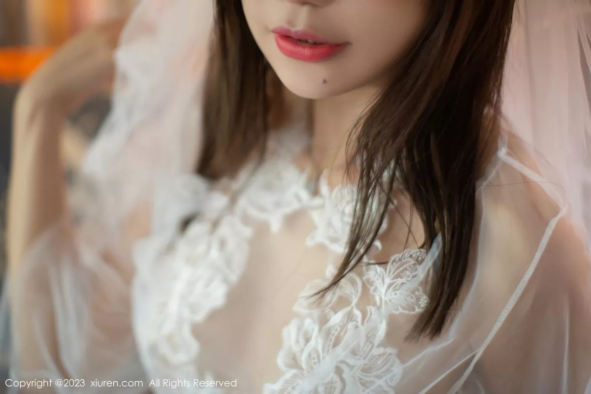 [[XiuRen秀人网]秀人网]No.7456_模特绮里嘉ula性感白色婚纱服饰配白色丝袜秀惹火身材诱惑写真80P