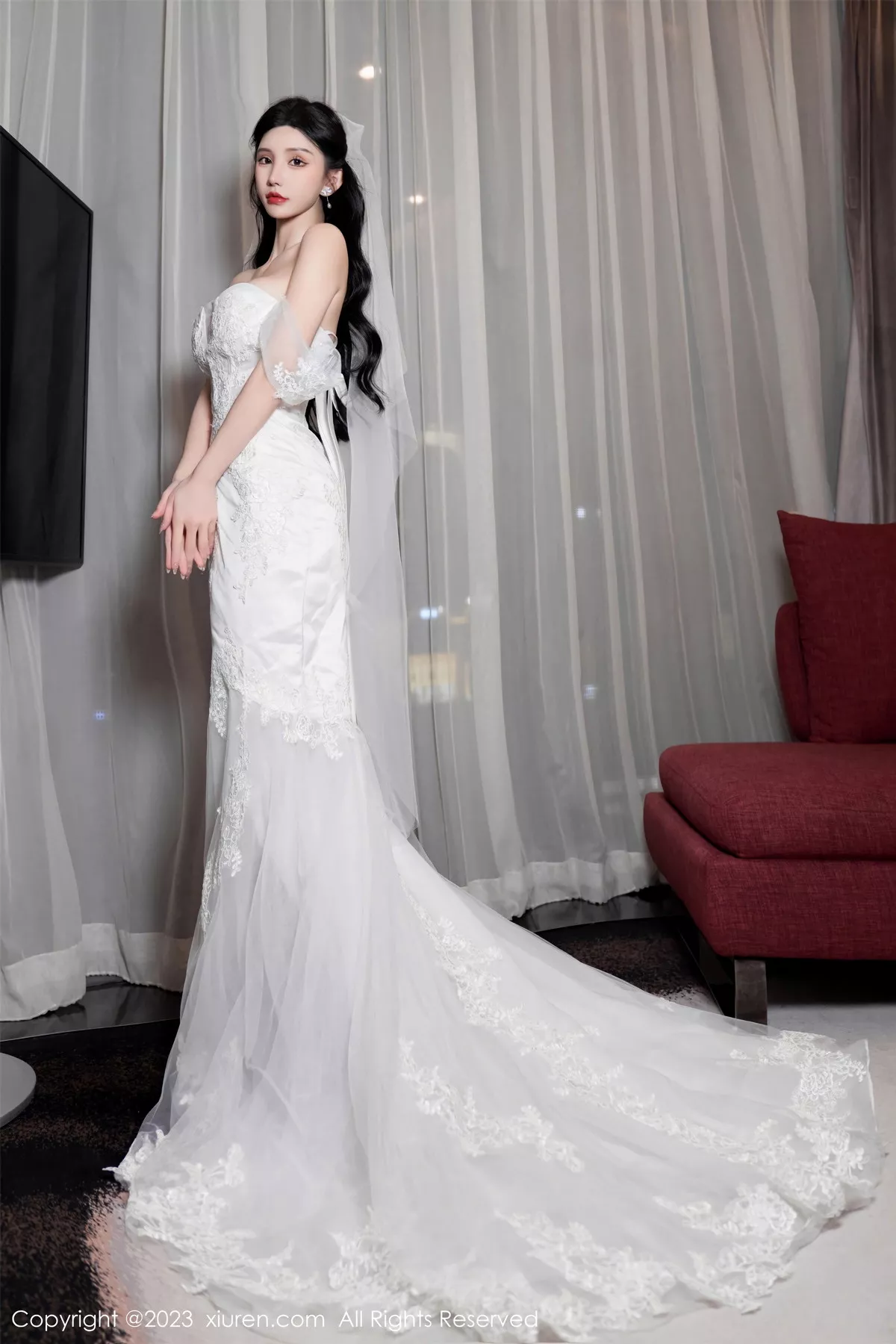 [[XiuRen秀人网]秀人网]No.7463_女神周于希Sally性感白色婚纱+白色蕾丝情趣服饰完美诱惑写真100P