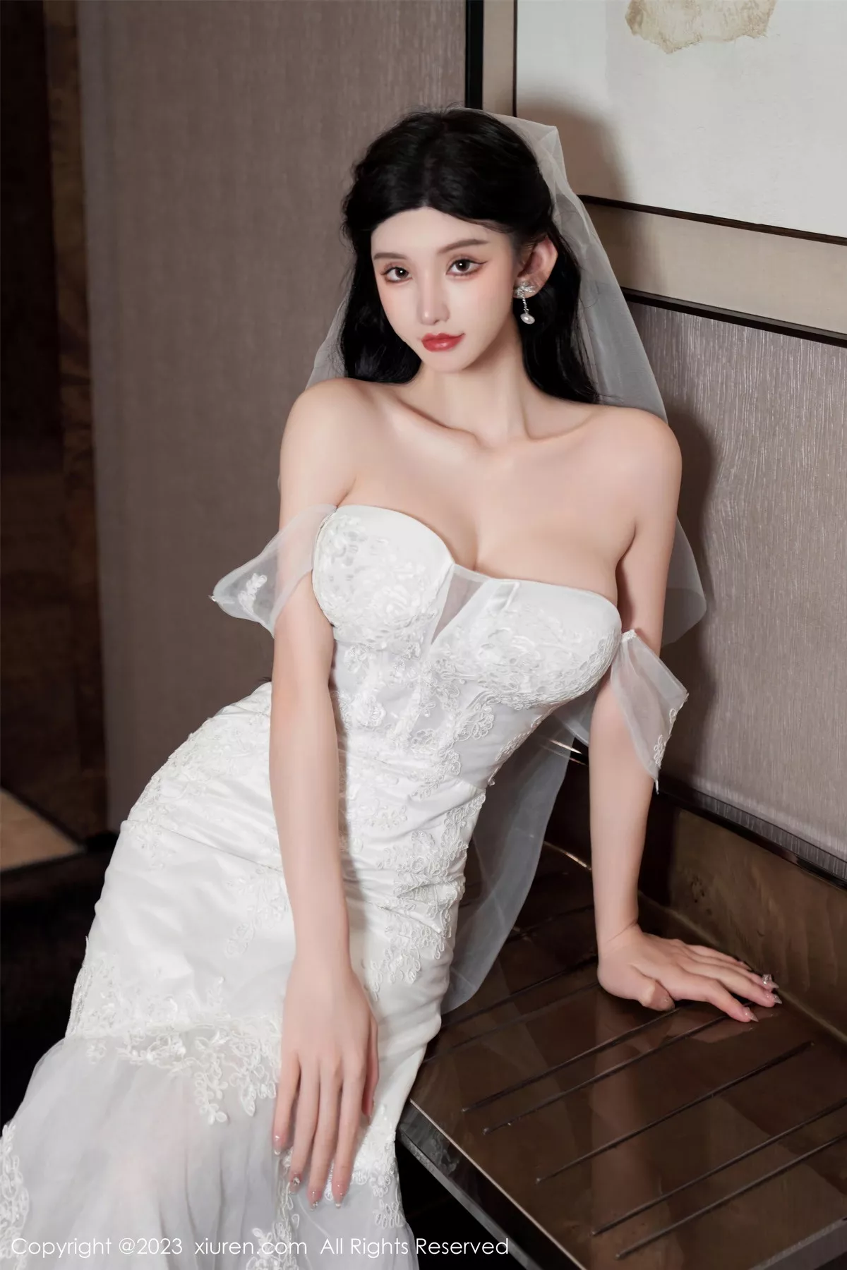 [[XiuRen秀人网]秀人网]No.7463_女神周于希Sally性感白色婚纱+白色蕾丝情趣服饰完美诱惑写真100P