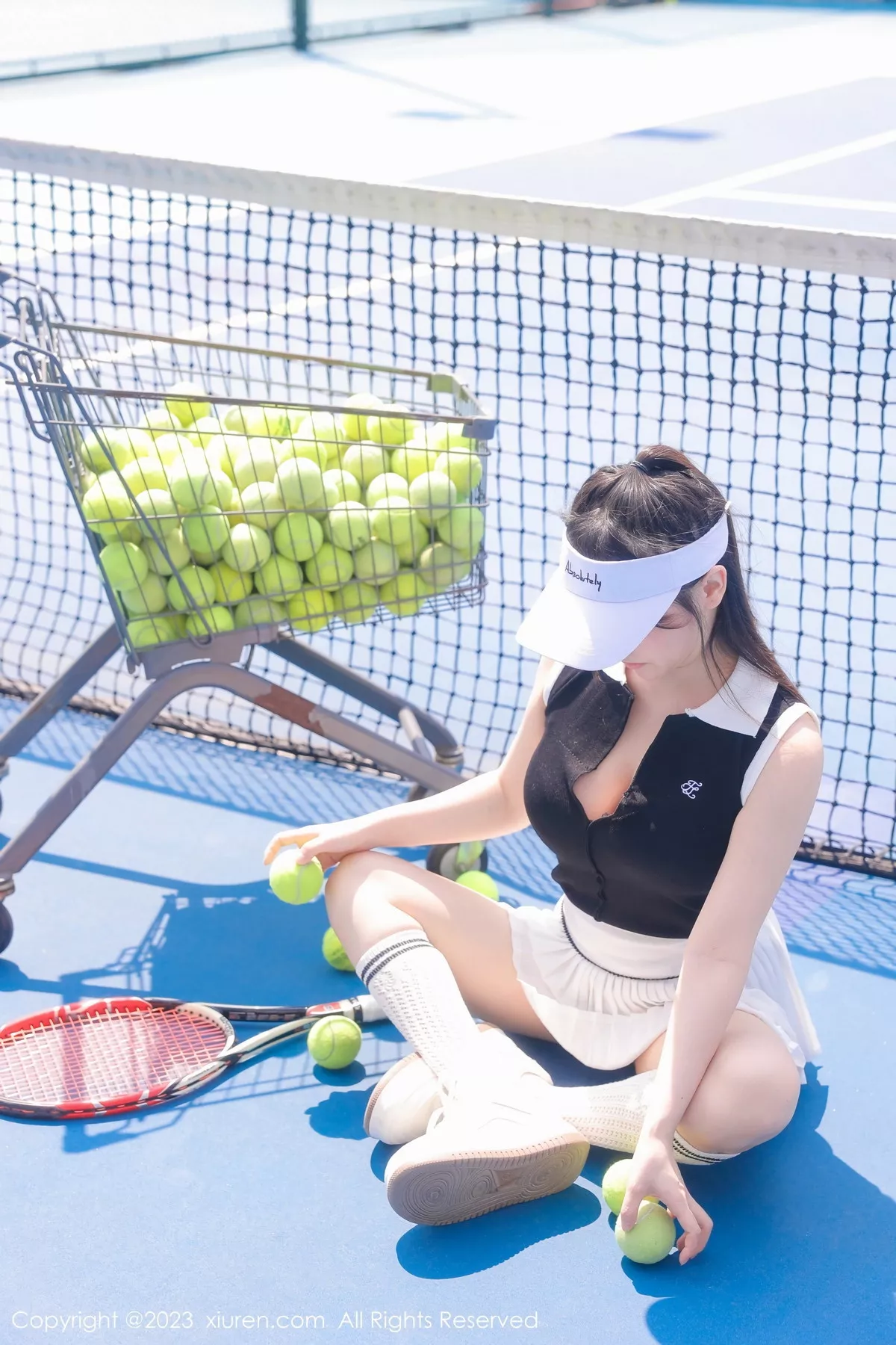 [[XiuRen秀人网]秀人网]No.7467_模特豆瓣酱性感白色短裙网球运动服饰秀翘臀美腿撩人诱惑写真80P