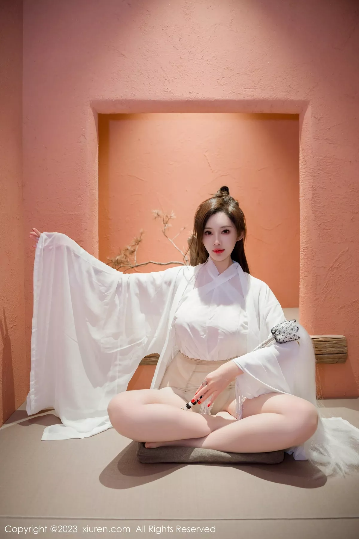 [[XiuRen秀人网]秀人网]No.7466_女神Carol周妍希仙姑造型白色道袍服配超薄肉丝秀美腿诱惑写真95P