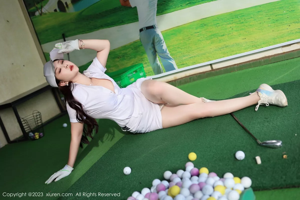 [[XiuRen秀人网]秀人网]No.7465_模特王婉悠Queen白色运动服饰配开档肉丝秀惹火身材诱惑写真89P