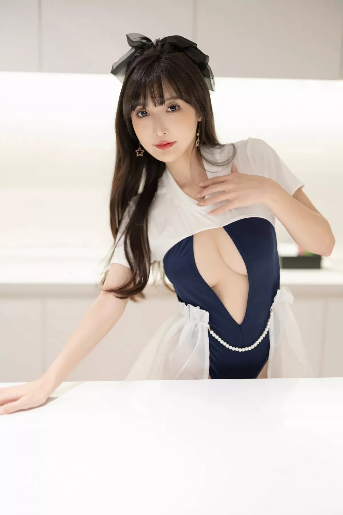 [[XiuRen秀人网]秀人网]No.7468_模特林星阑蓝白色连衣短裙+黑色薄纱连体衣秀苗条身姿诱惑写真85P