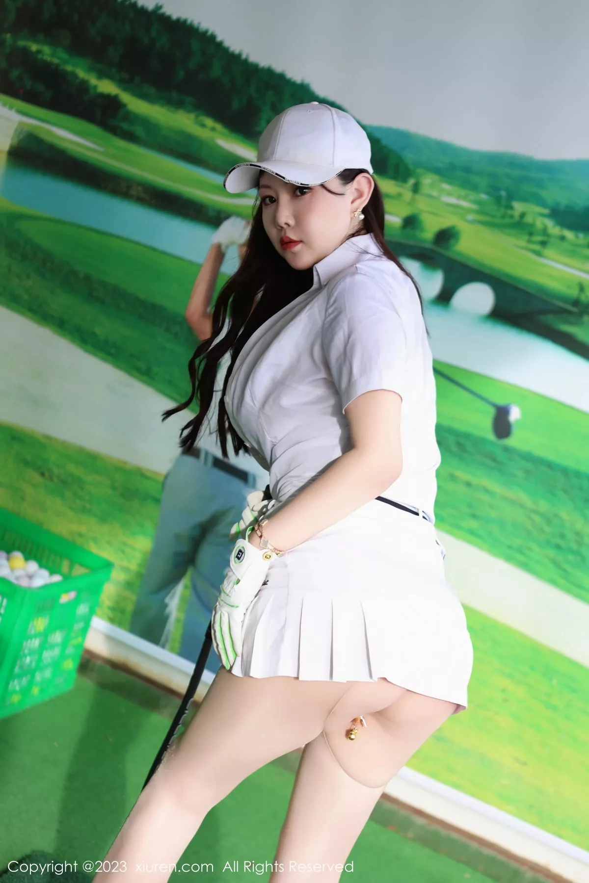 [[XiuRen秀人网]秀人网]No.7465_模特王婉悠Queen白色运动服饰配开档肉丝秀惹火身材诱惑写真89P