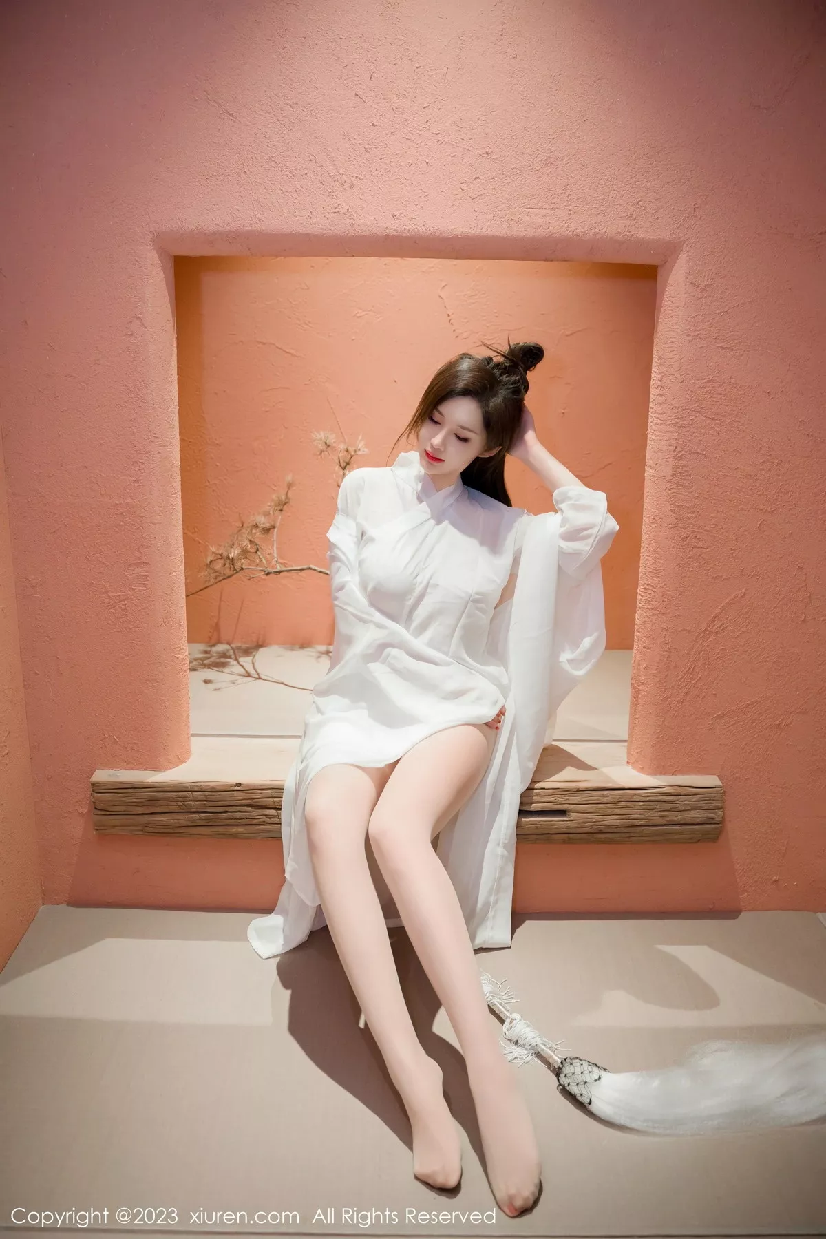 [[XiuRen秀人网]秀人网]No.7466_女神Carol周妍希仙姑造型白色道袍服配超薄肉丝秀美腿诱惑写真95P