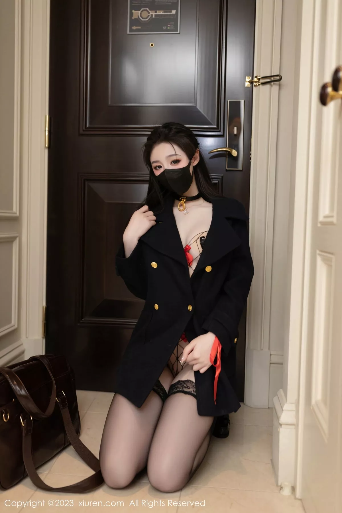 [[XiuRen秀人网]秀人网]No.7474_模特小逗逗捆绑主题性感黑色网格情趣服配黑丝袜撩人诱惑写真78P