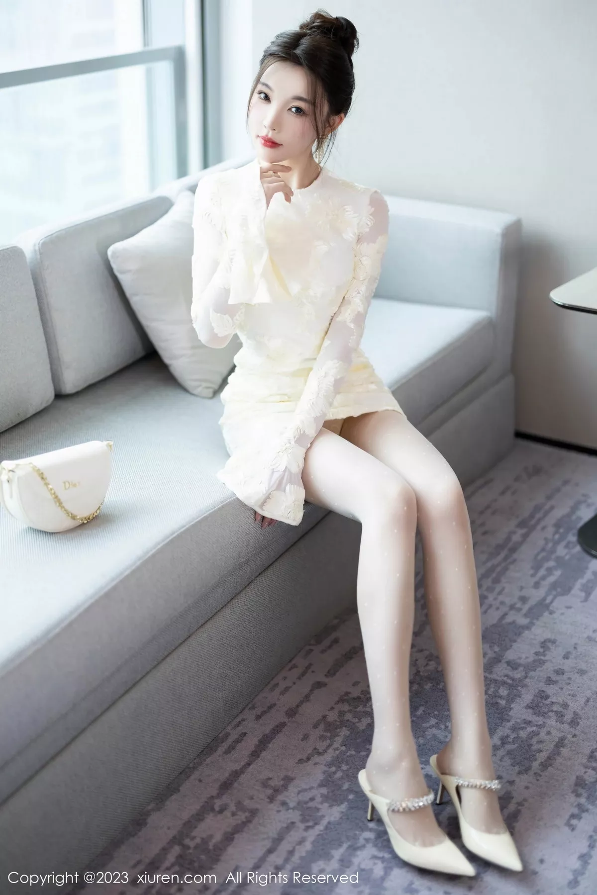 [[XiuRen秀人网]秀人网]No.7476_女神徐莉芝性感淡黄连衣短裙+黄色情趣内衣秀惹火身材诱惑写真85P