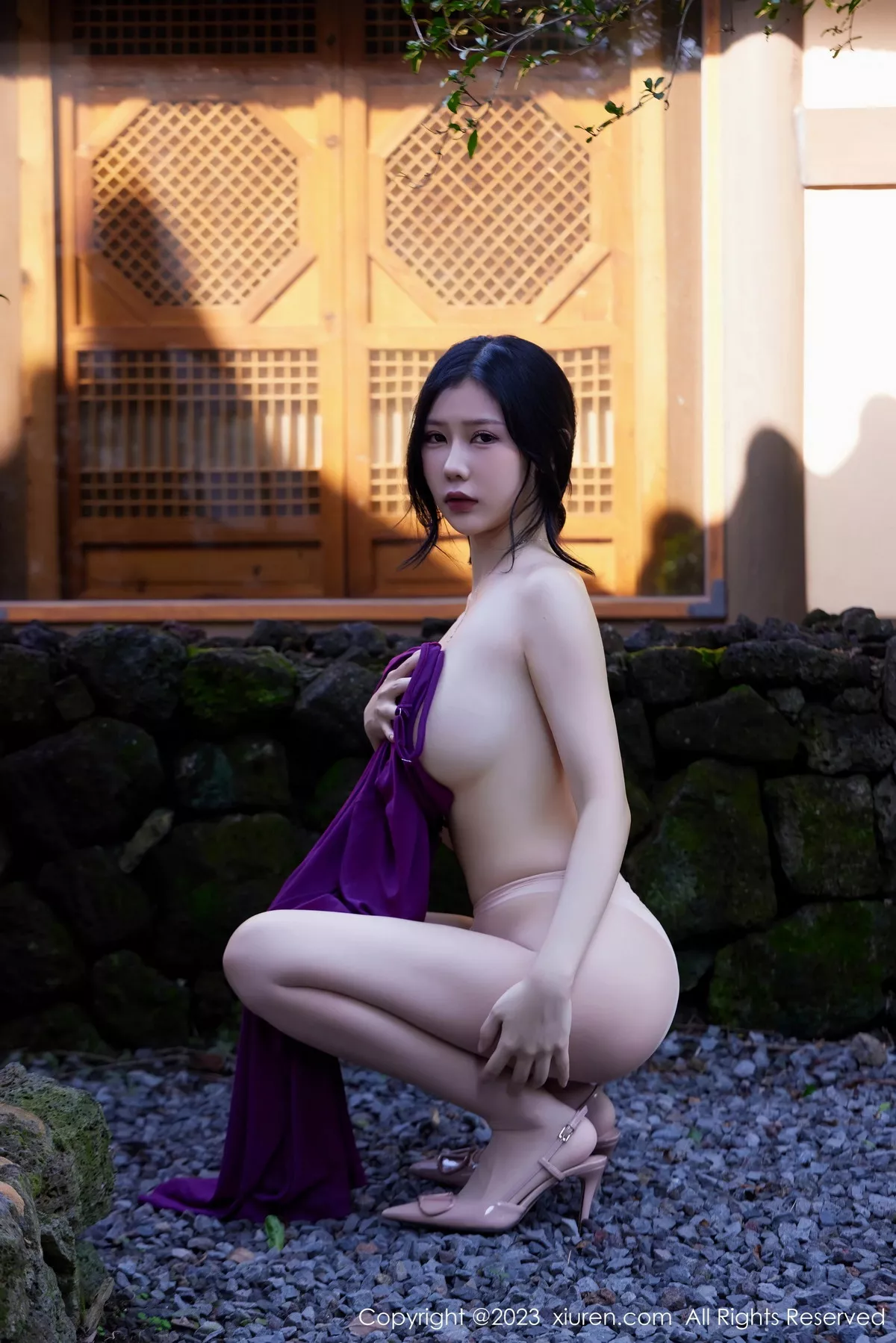 [[XiuRen秀人网]秀人网]No.7485_模特尹甜甜户外性感紫色吊带裙配超薄肉丝秀完美身材诱惑写真63P