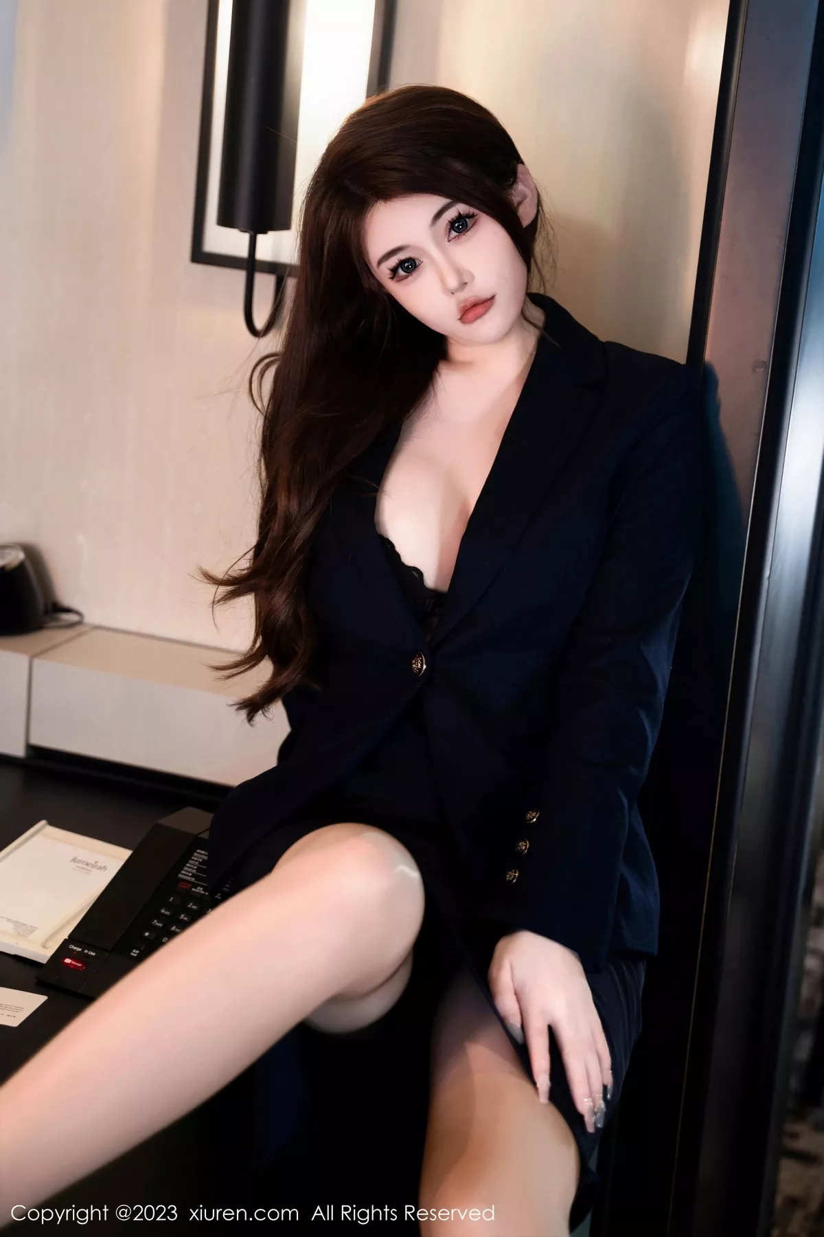 [[XiuRen秀人网]秀人网]No.7484_模特甜妮性感黑色OL制服配开档肉丝半脱秀惹火身材诱惑写真66P