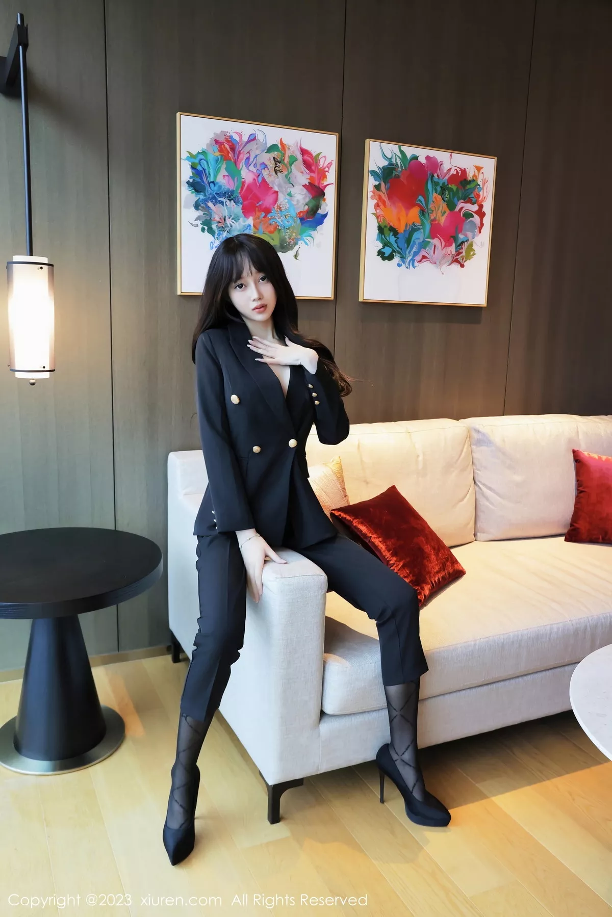 [[XiuRen秀人网]秀人网]No.7502_模特玥儿玥er性感薄纱暖灰内衣配黑丝裤袜秀曼妙身姿诱惑写真78P