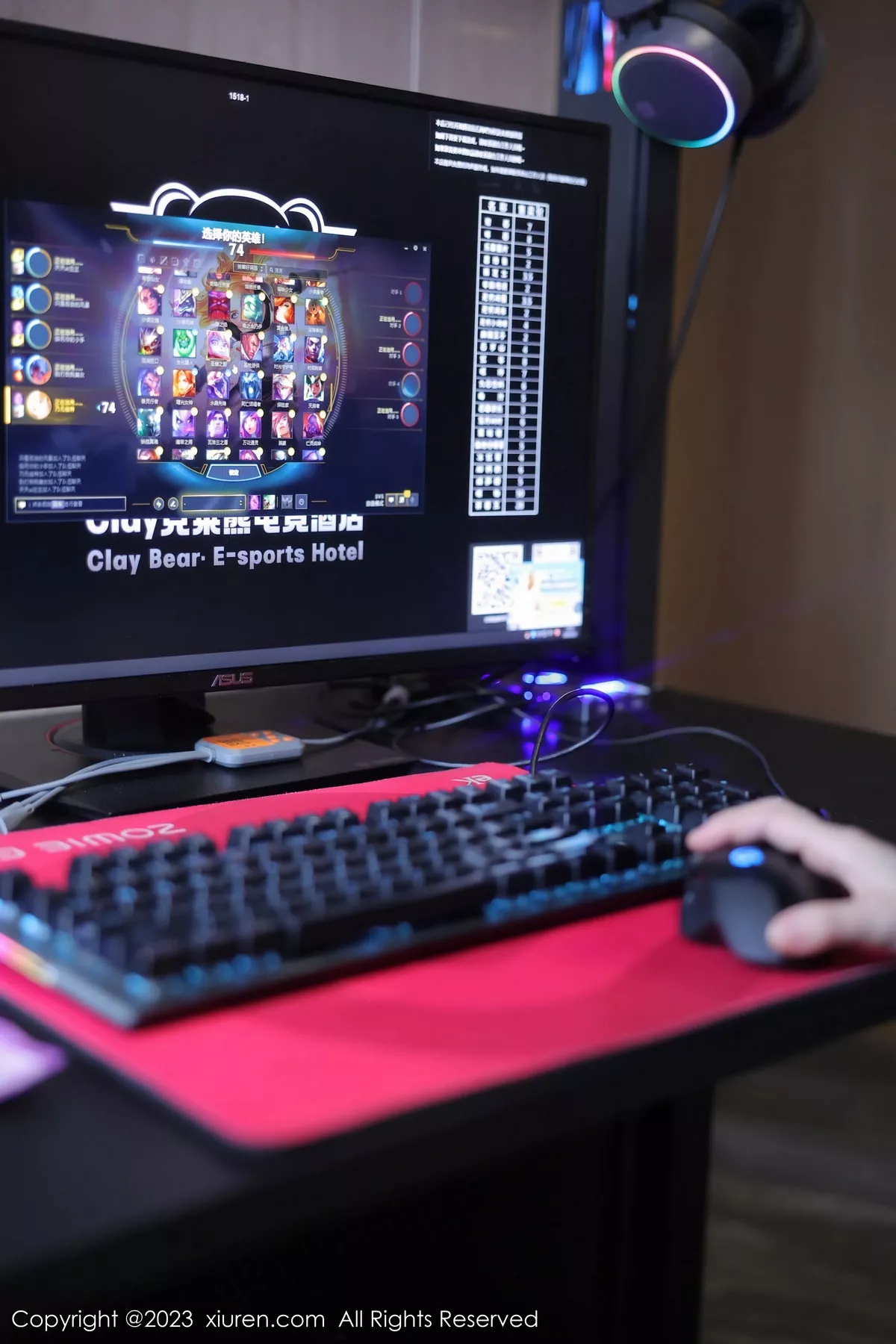 [[XiuRen秀人网]秀人网]No.7506_模特豆瓣酱性感黑色薄纱轻透服露黑色内衣秀丰满身材诱惑写真83P