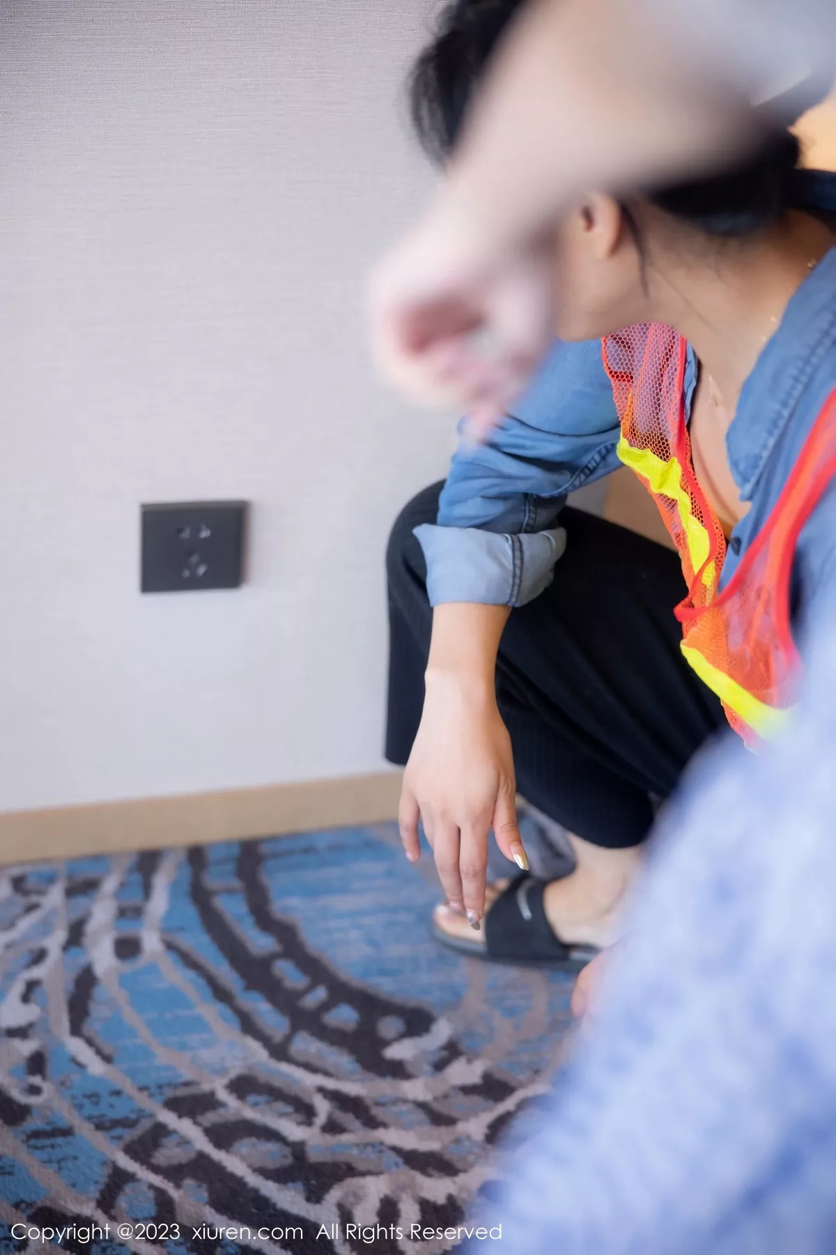 [[XiuRen秀人网]秀人网]No.7509_模特幼幼性感蓝白格子萝莉裙服饰多面视角秀完美身材诱惑写真110P