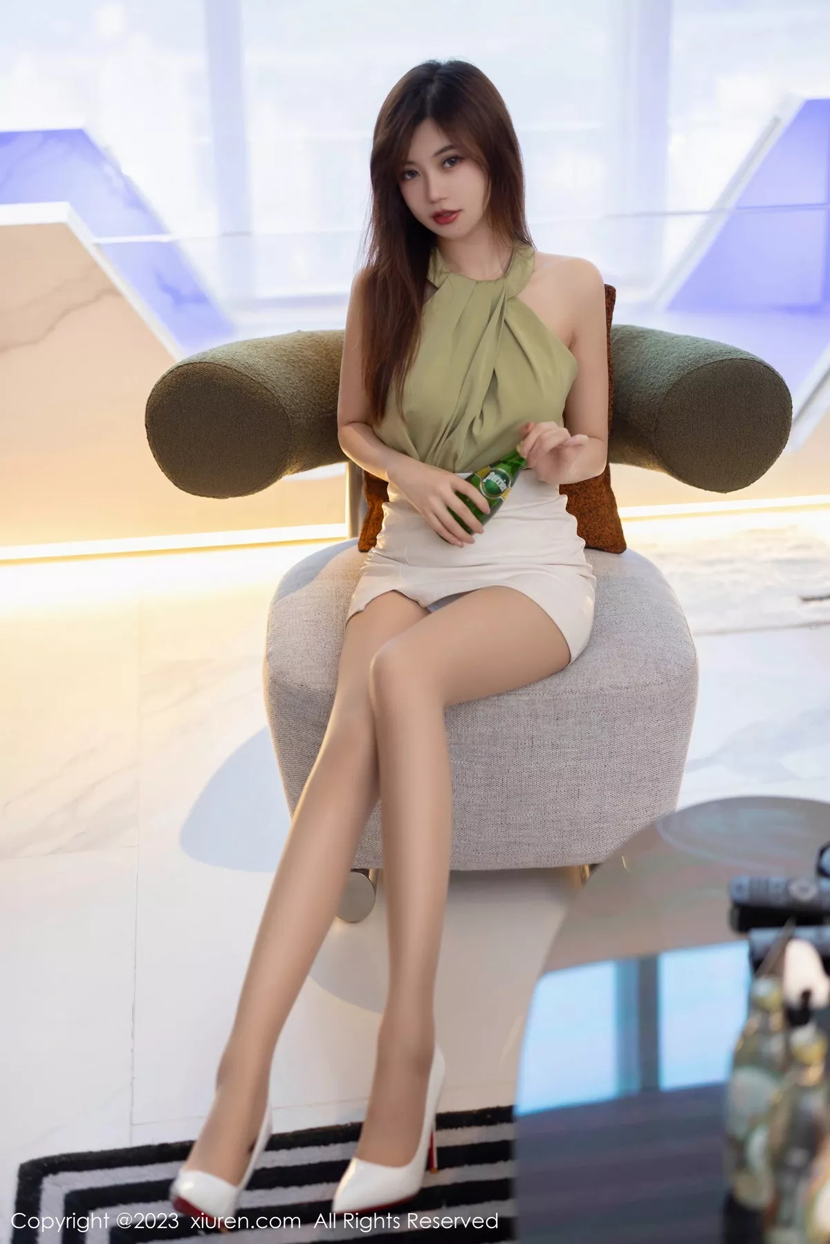 [[XiuRen秀人网]秀人网]No.7503_女神绮里嘉ula浴缸场景性感黑色情趣内衣秀完美身材诱惑写真116P