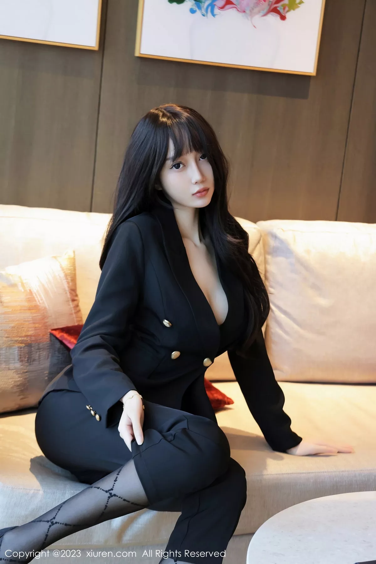 [[XiuRen秀人网]秀人网]No.7502_模特玥儿玥er性感薄纱暖灰内衣配黑丝裤袜秀曼妙身姿诱惑写真78P