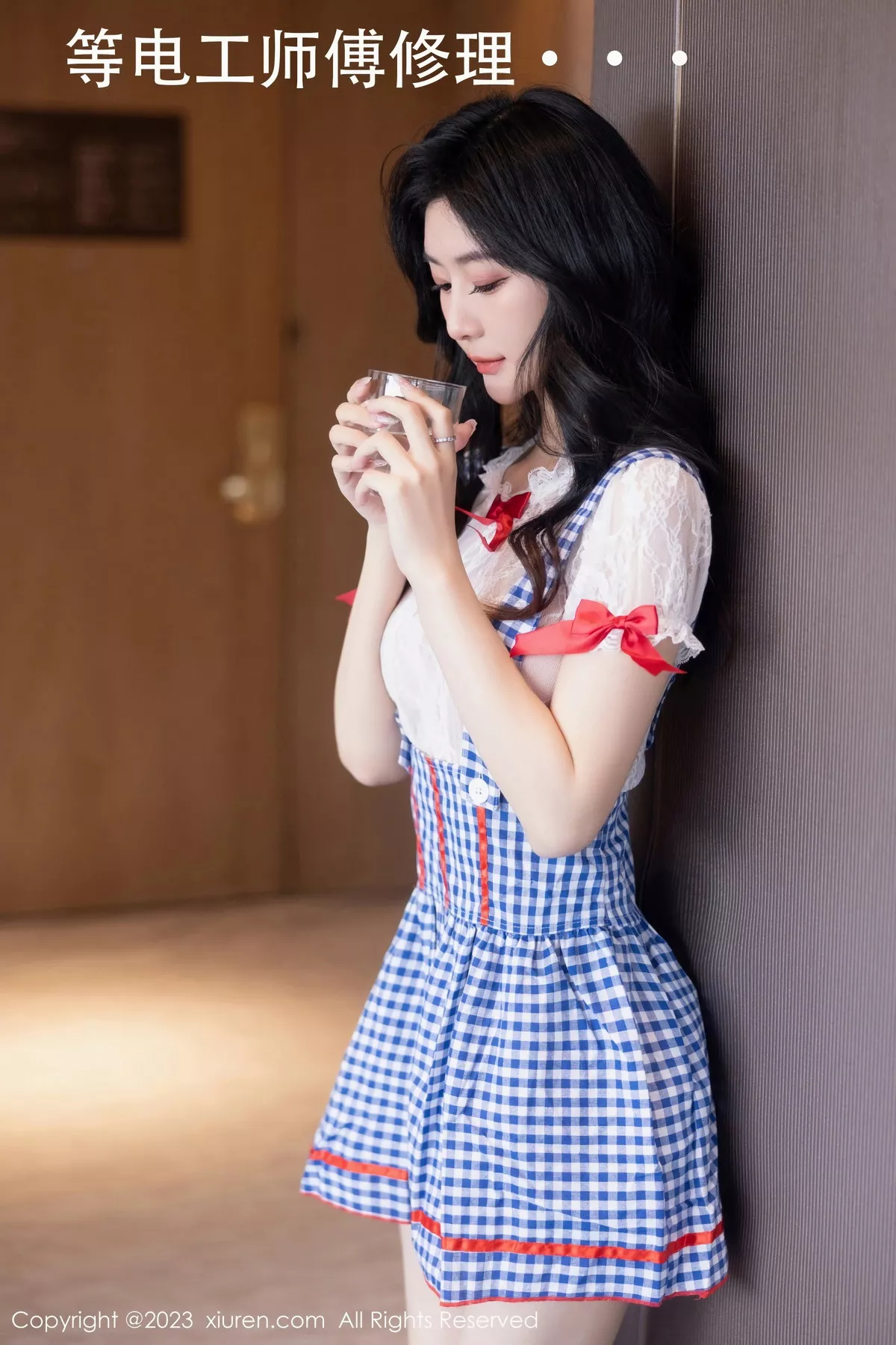 [[XiuRen秀人网]秀人网]No.7509_模特幼幼性感蓝白格子萝莉裙服饰多面视角秀完美身材诱惑写真110P