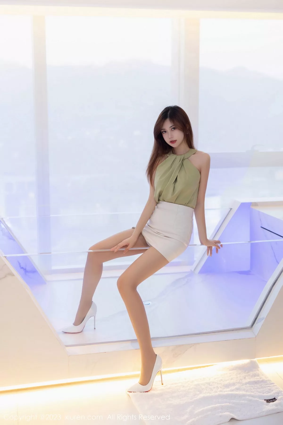 [[XiuRen秀人网]秀人网]No.7503_女神绮里嘉ula浴缸场景性感黑色情趣内衣秀完美身材诱惑写真116P