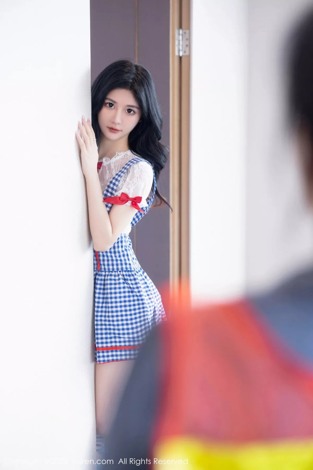 [[XiuRen秀人网]秀人网]No.7509_模特幼幼性感蓝白格子萝莉裙服饰多面视角秀完美身材诱惑写真110P