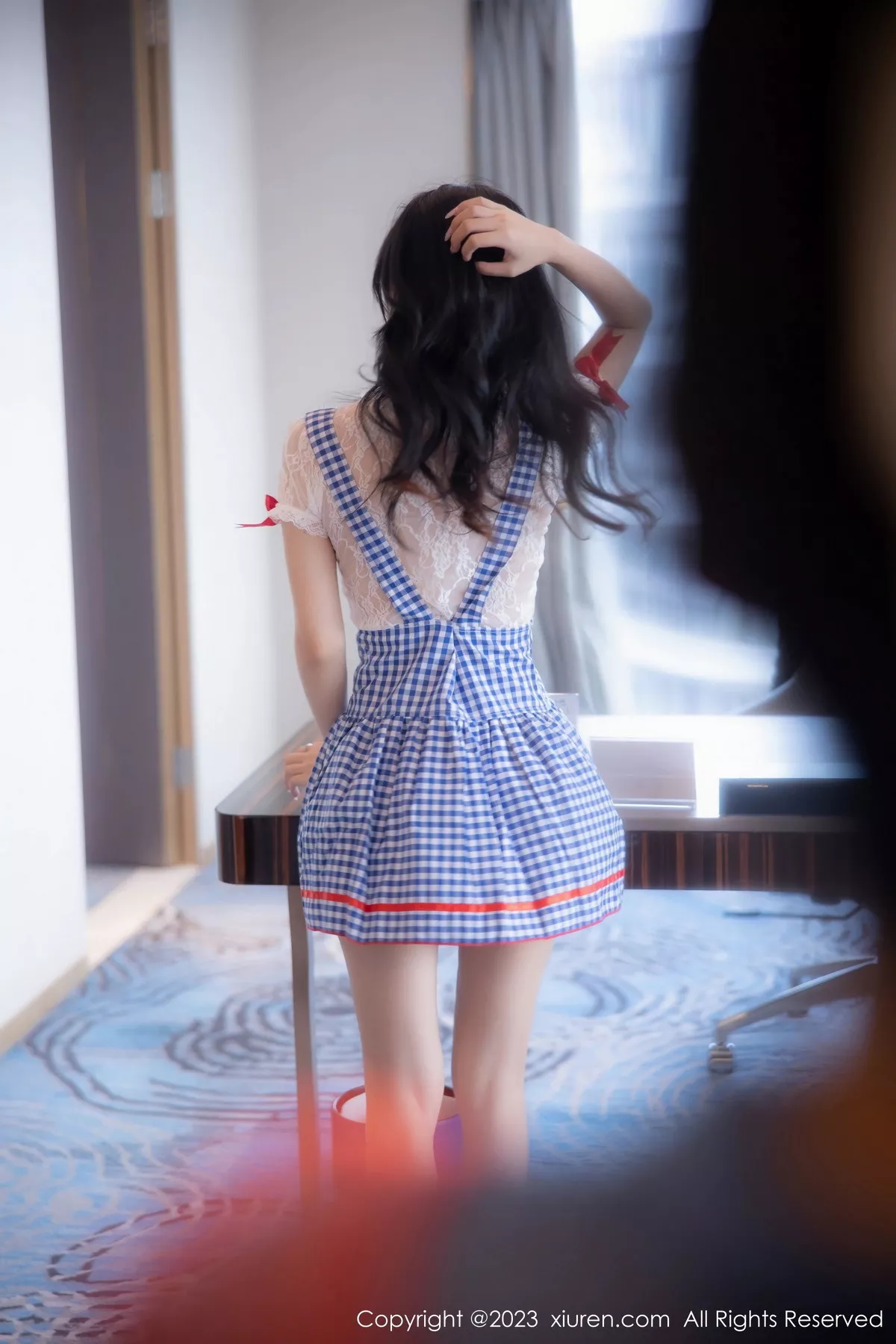 [[XiuRen秀人网]秀人网]No.7509_模特幼幼性感蓝白格子萝莉裙服饰多面视角秀完美身材诱惑写真110P