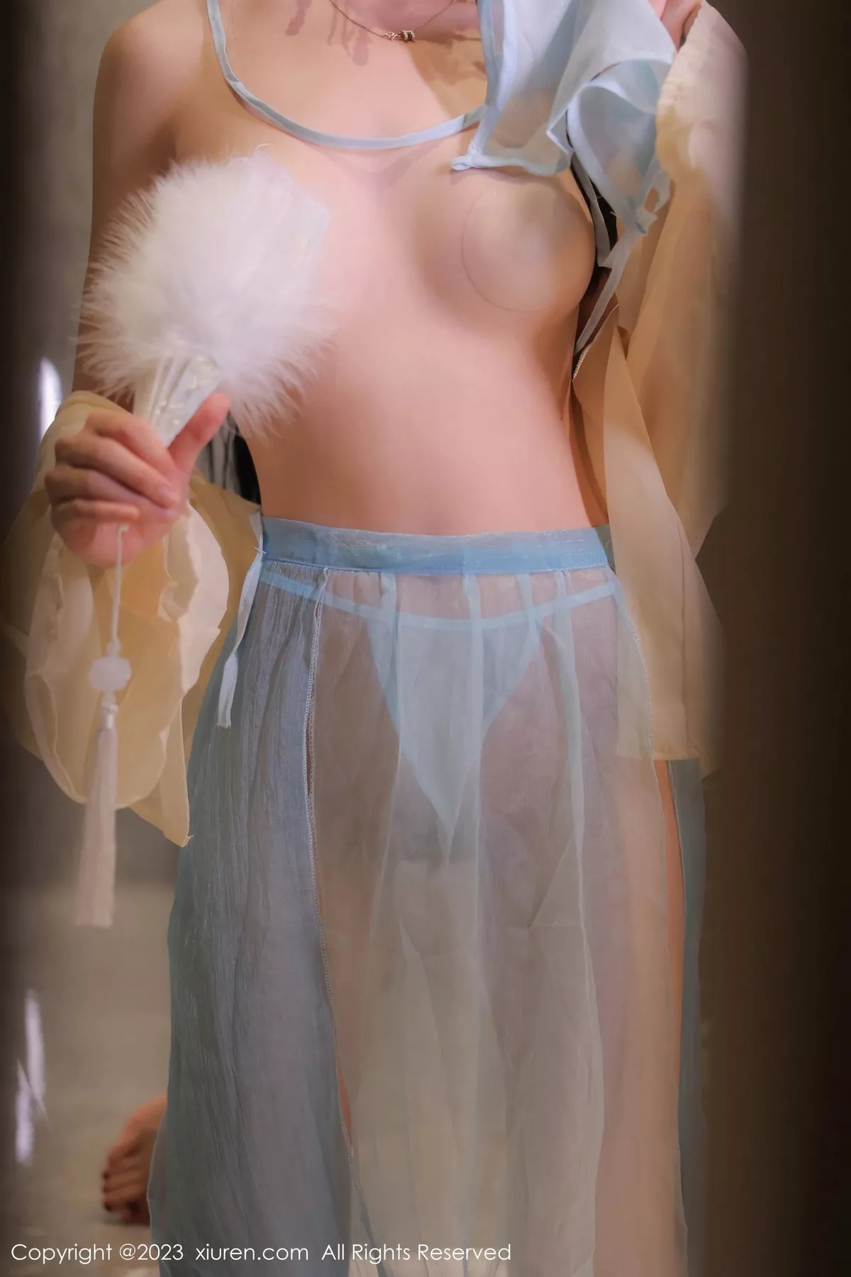 [[XiuRen秀人网]秀人网]No.7514_模特唐宁宁私房浴室性感浅色薄纱古装服饰秀丰腴身姿诱惑写真75P