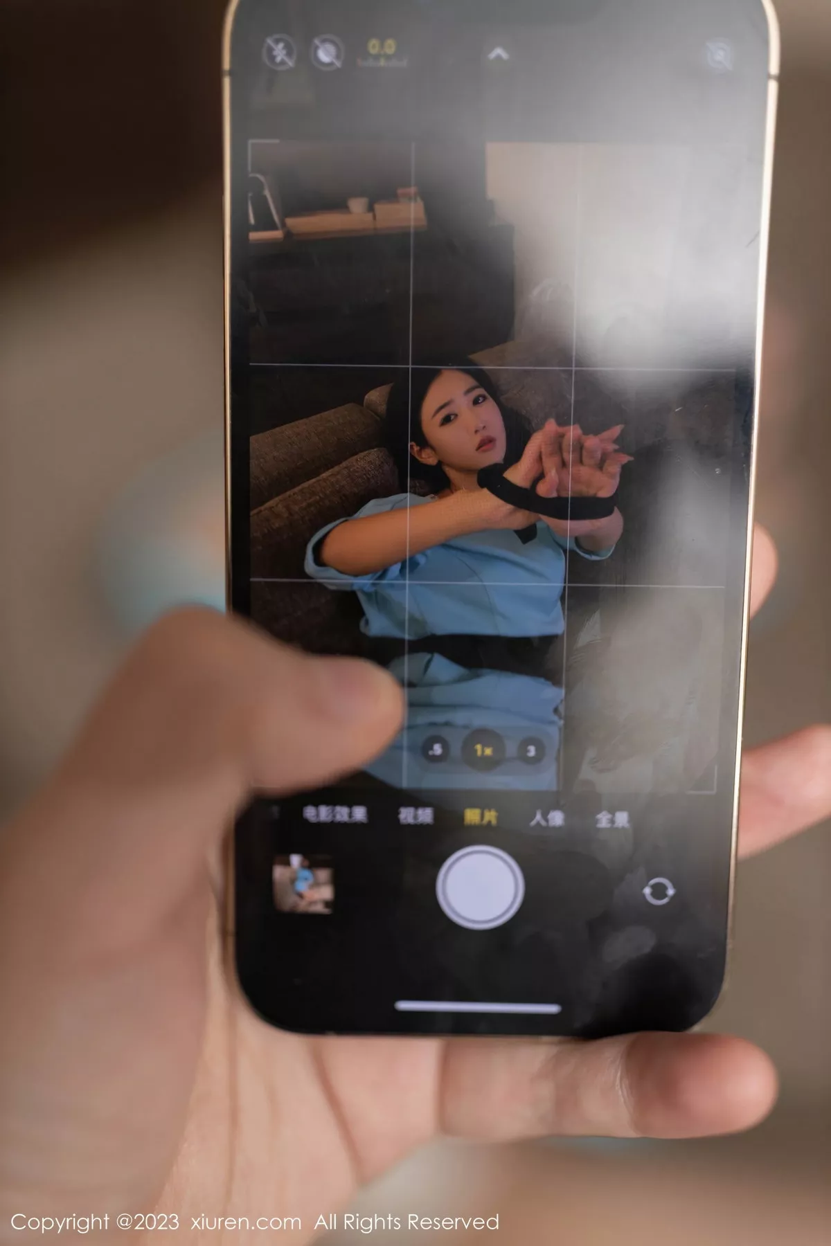 [[XiuRen秀人网]秀人网]No.7516_模特唐安琪蓝色空姐制服露白色蕾丝内衣配超薄黑丝完美诱惑写真80P