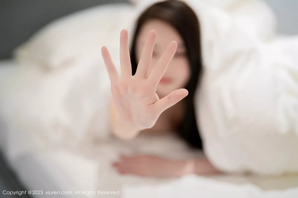 [[XiuRen秀人网]秀人网]No.7517_模特Summer宝宝红色露肩连衣长裙配肉丝袜秀曼妙身姿诱惑写真62P