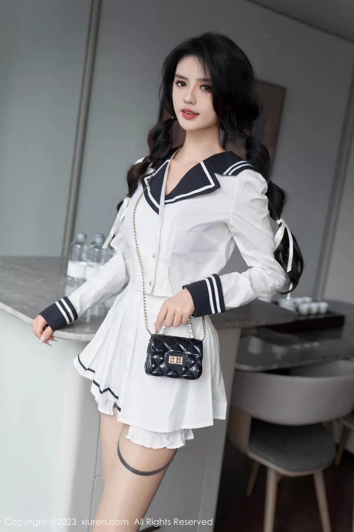 [[XiuRen秀人网]秀人网]No.7526_模特浅浅Danny性感紫色蕾丝内衣配原色丝袜秀曼妙身姿诱惑写真92P