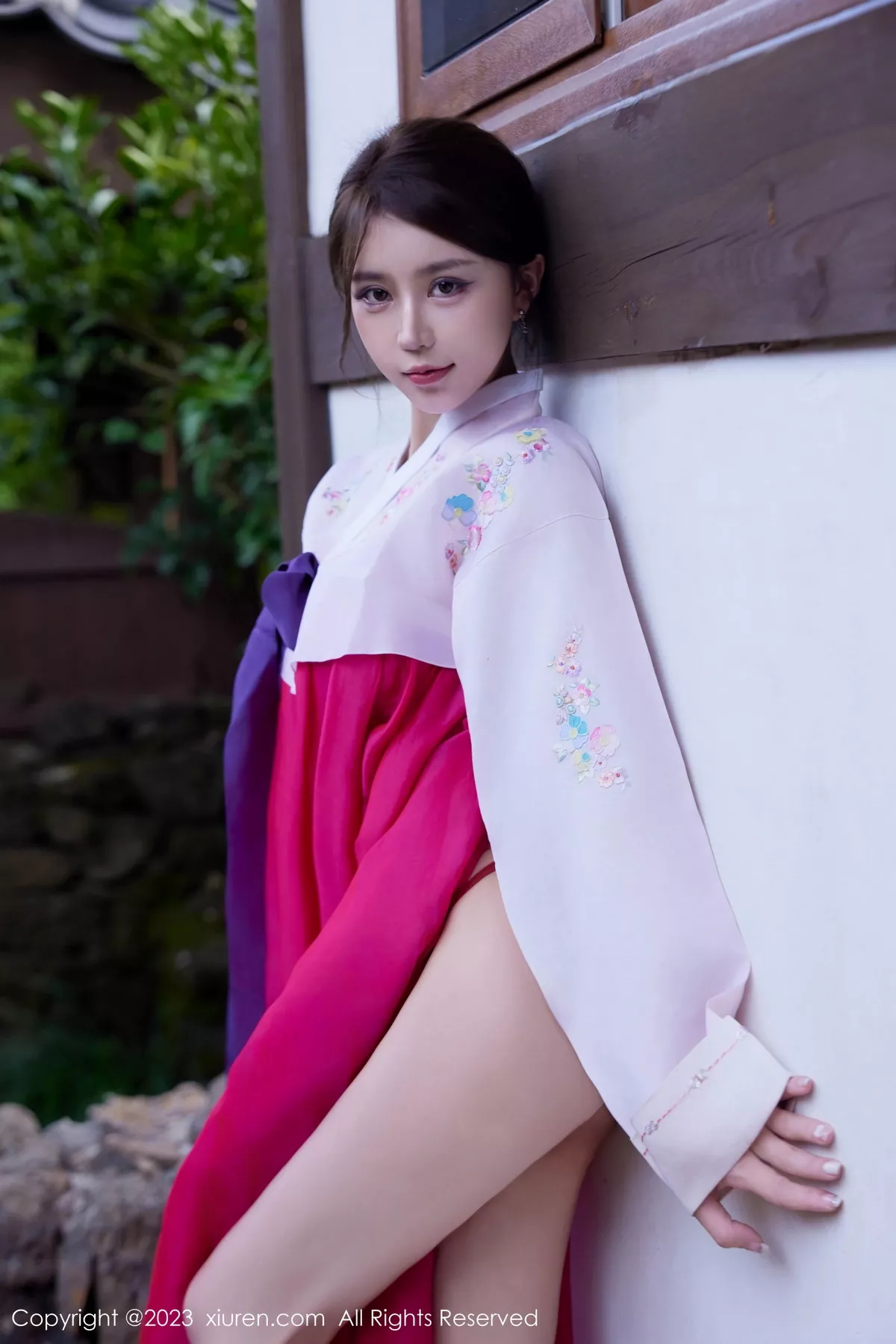 [[XiuRen秀人网]秀人网]No.7522_模特tina_甜仔性感红色大长今服饰半脱秀凹凸身材惹火诱惑写真58P