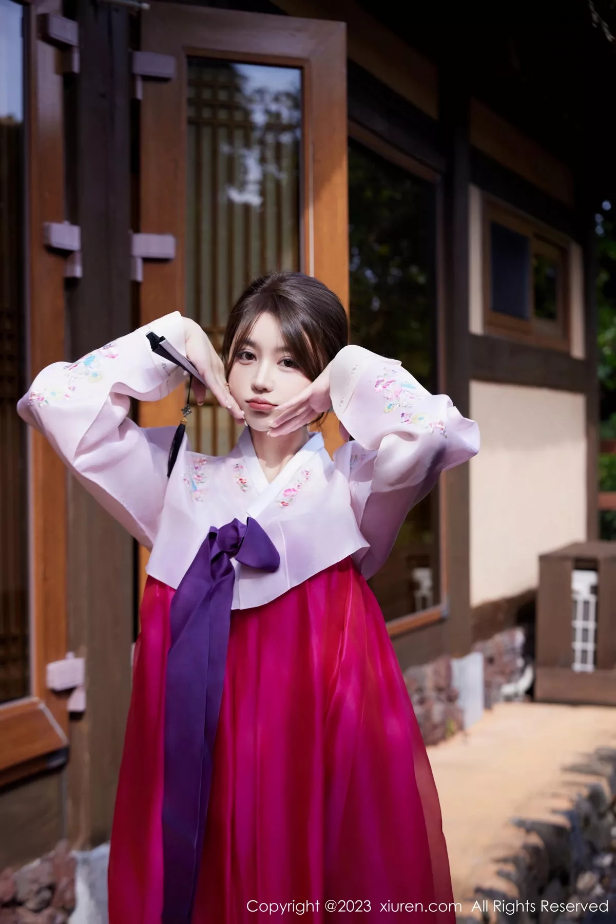 [[XiuRen秀人网]秀人网]No.7522_模特tina_甜仔性感红色大长今服饰半脱秀凹凸身材惹火诱惑写真58P