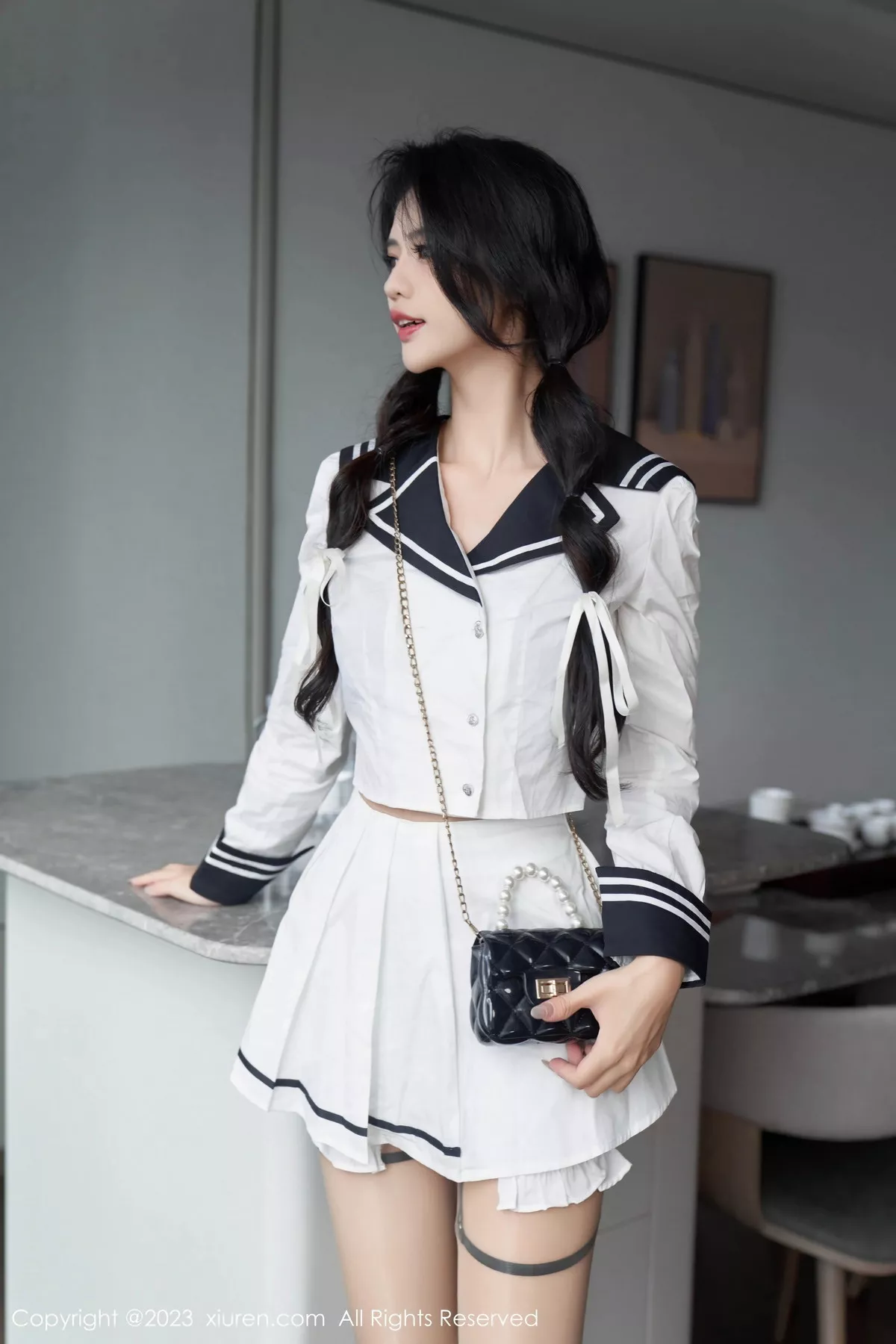 [[XiuRen秀人网]秀人网]No.7526_模特浅浅Danny性感紫色蕾丝内衣配原色丝袜秀曼妙身姿诱惑写真92P