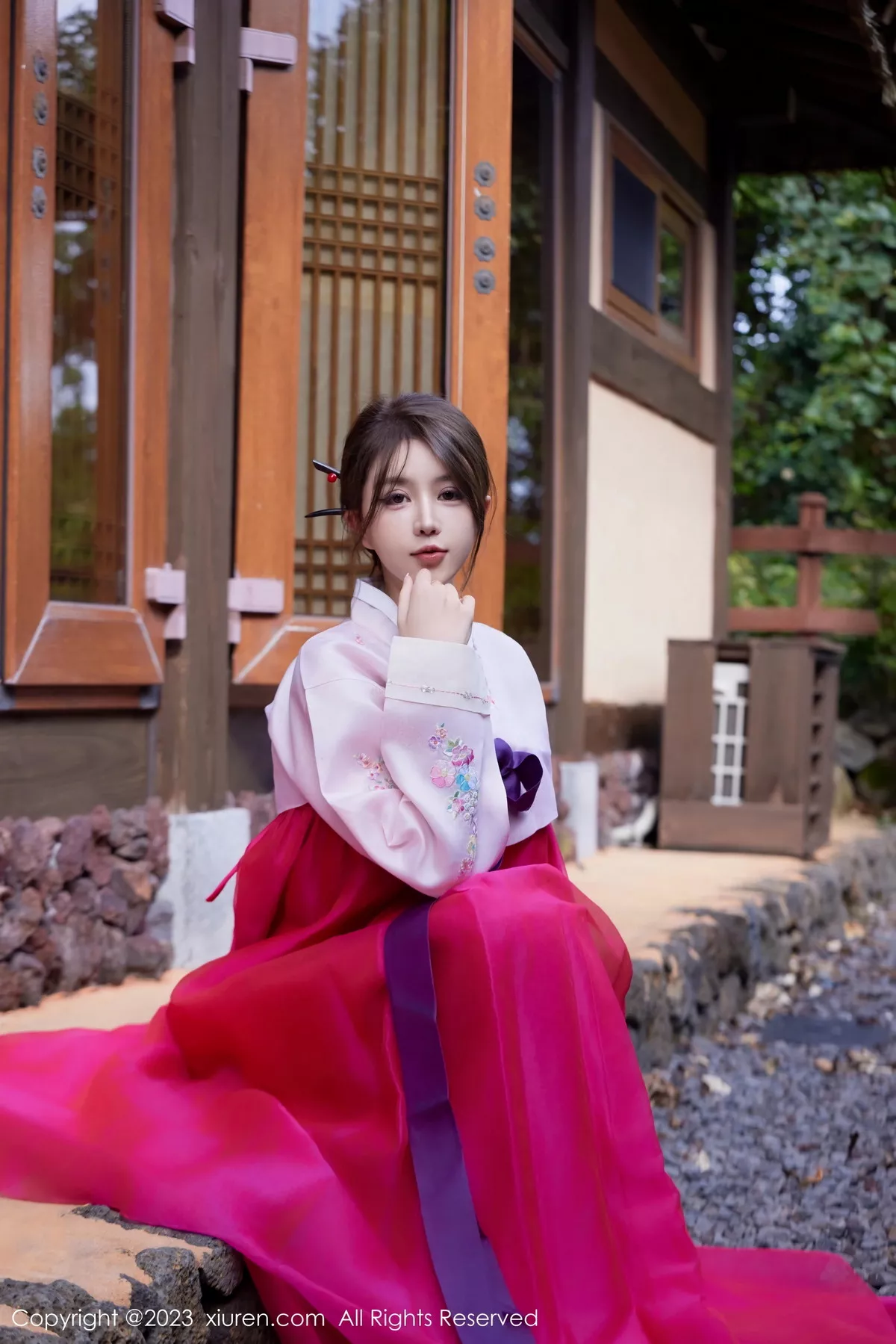 [[XiuRen秀人网]秀人网]No.7522_模特tina_甜仔性感红色大长今服饰半脱秀凹凸身材惹火诱惑写真58P