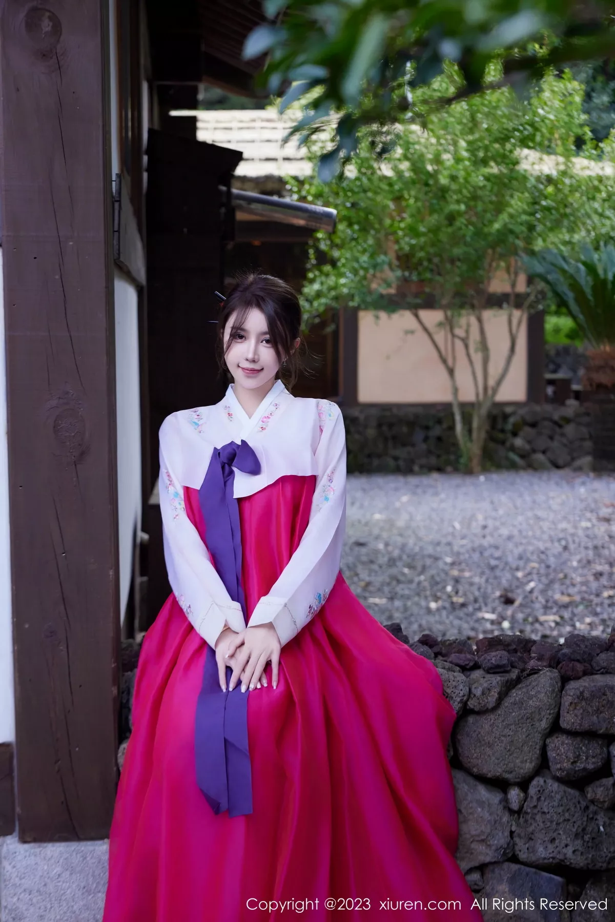 [[XiuRen秀人网]秀人网]No.7522_模特tina_甜仔性感红色大长今服饰半脱秀凹凸身材惹火诱惑写真58P