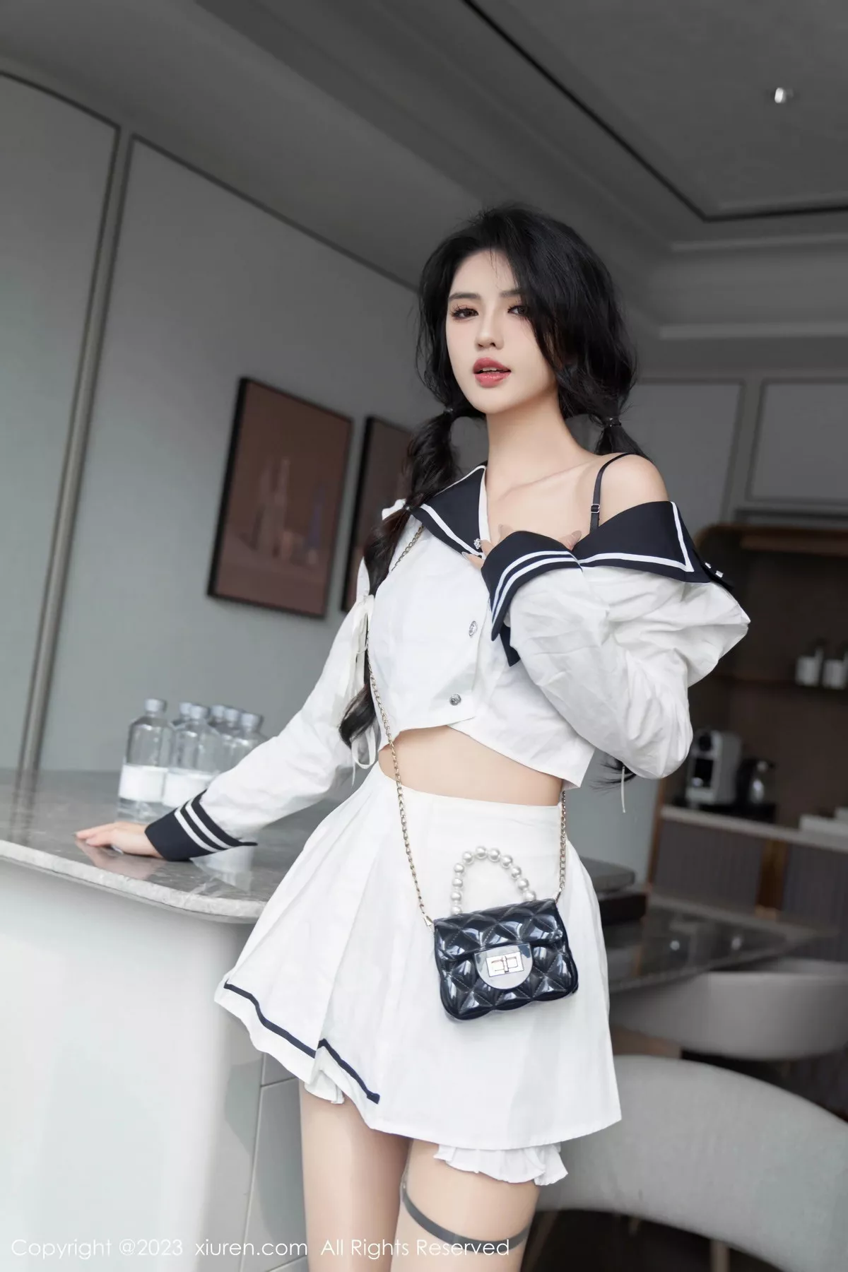 [[XiuRen秀人网]秀人网]No.7526_模特浅浅Danny性感紫色蕾丝内衣配原色丝袜秀曼妙身姿诱惑写真92P