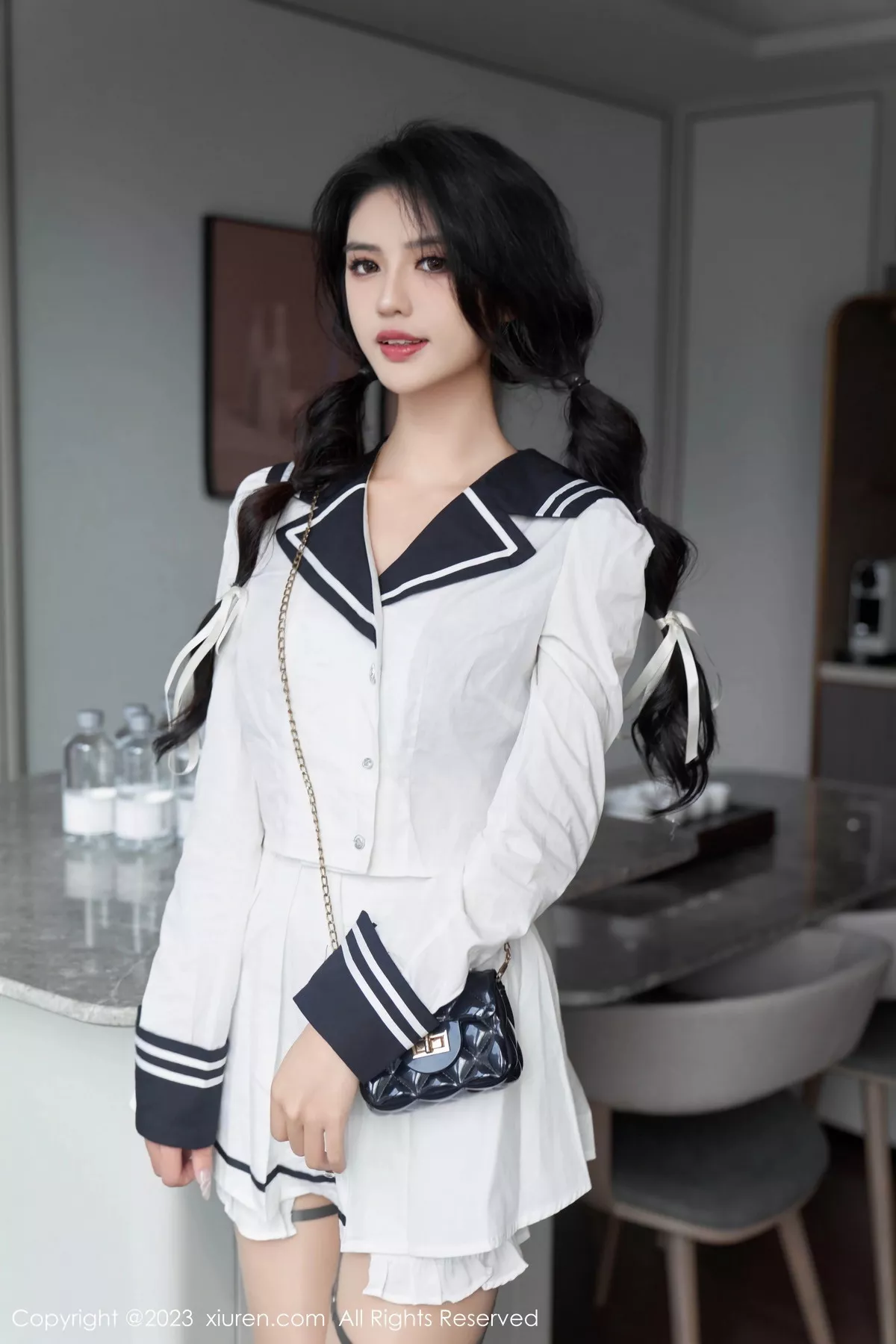 [[XiuRen秀人网]秀人网]No.7526_模特浅浅Danny性感紫色蕾丝内衣配原色丝袜秀曼妙身姿诱惑写真92P