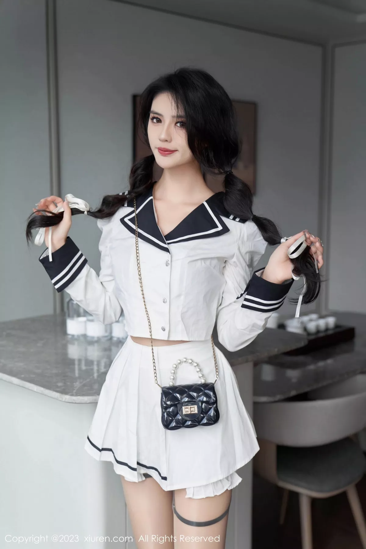 [[XiuRen秀人网]秀人网]No.7526_模特浅浅Danny性感紫色蕾丝内衣配原色丝袜秀曼妙身姿诱惑写真92P