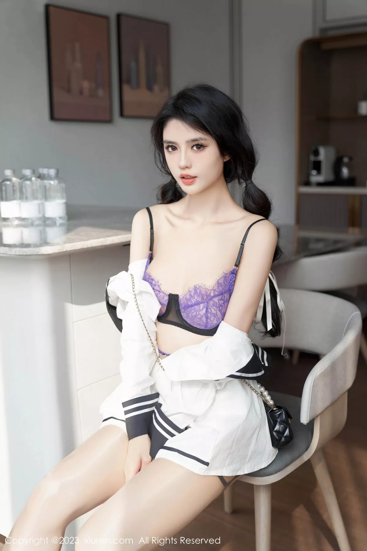 [[XiuRen秀人网]秀人网]No.7526_模特浅浅Danny性感紫色蕾丝内衣配原色丝袜秀曼妙身姿诱惑写真92P