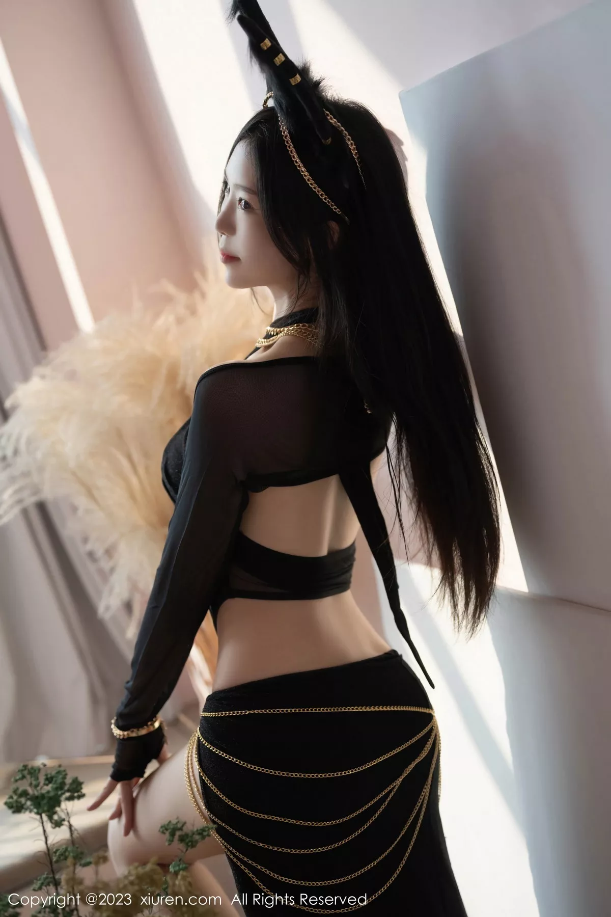 [[XiuRen秀人网]秀人网]No.7527_模特利世喵咪造型主题性感黑色情趣服秀曼妙身姿迷人诱惑写真45P