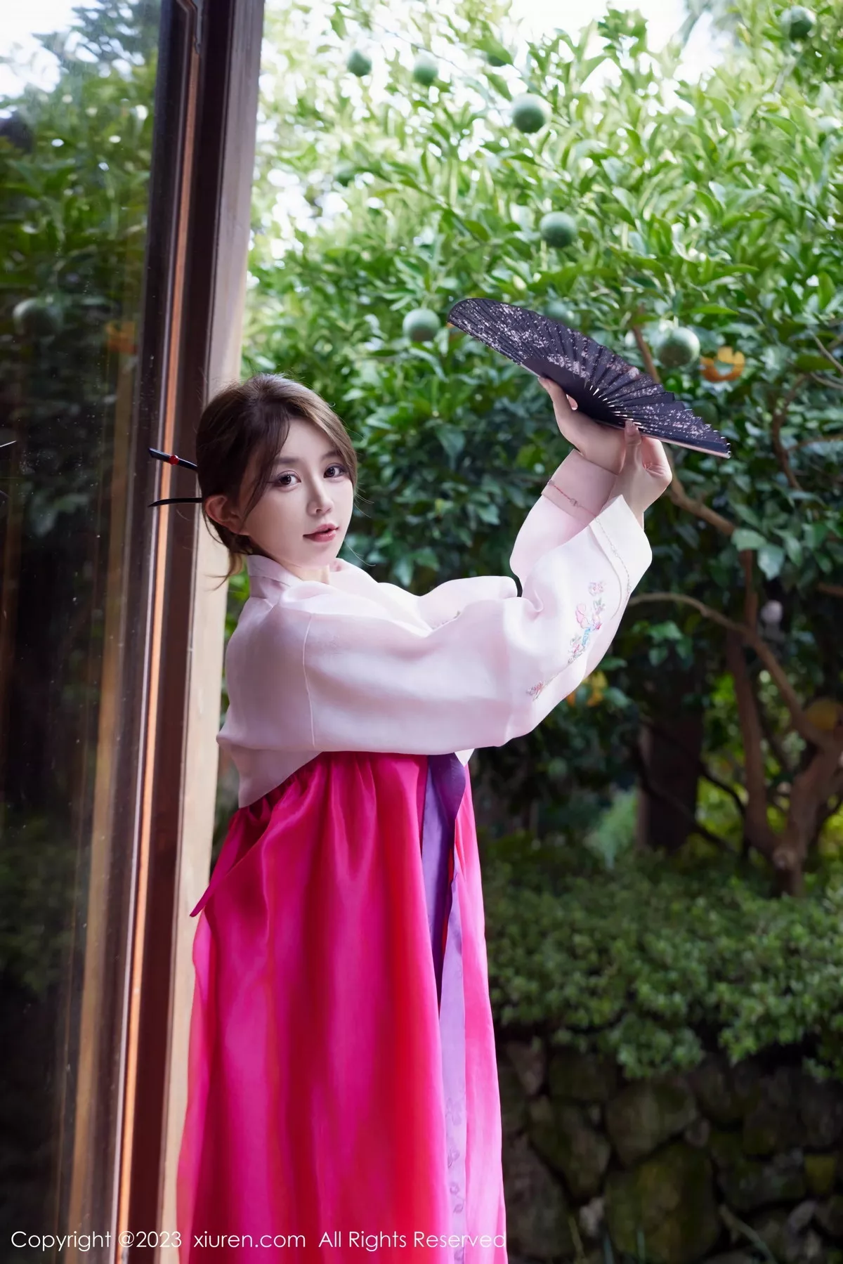 [[XiuRen秀人网]秀人网]No.7522_模特tina_甜仔性感红色大长今服饰半脱秀凹凸身材惹火诱惑写真58P